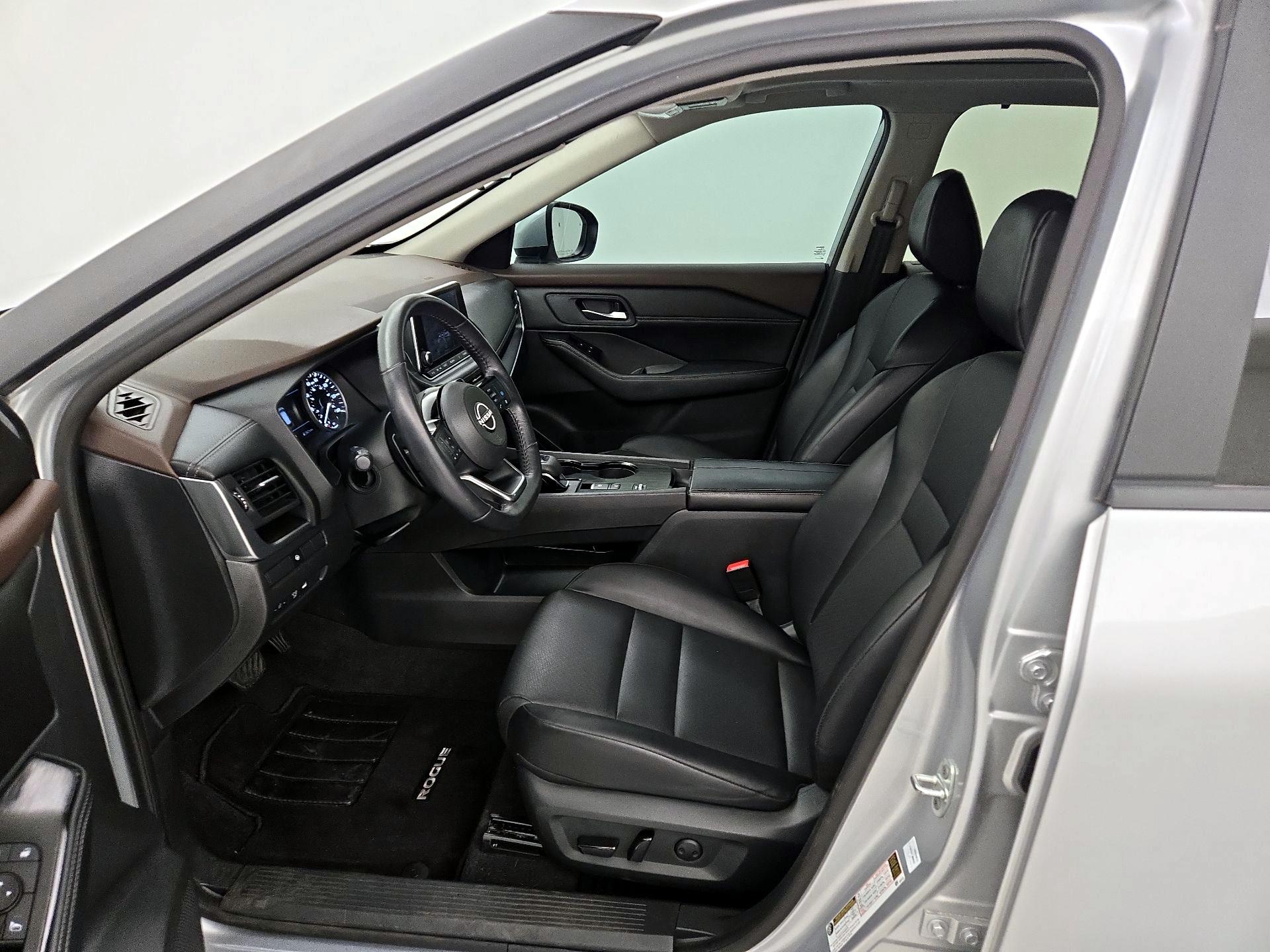 Thumbnail: 2023 Nissan Rogue - 11