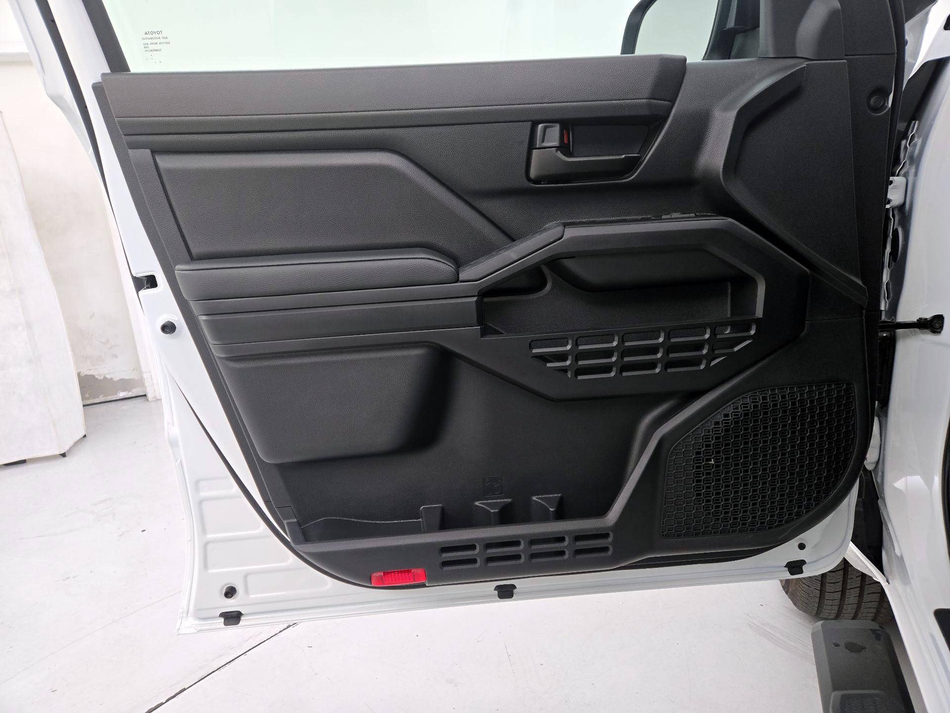 Thumbnail: 2025 Toyota Tacoma - 12