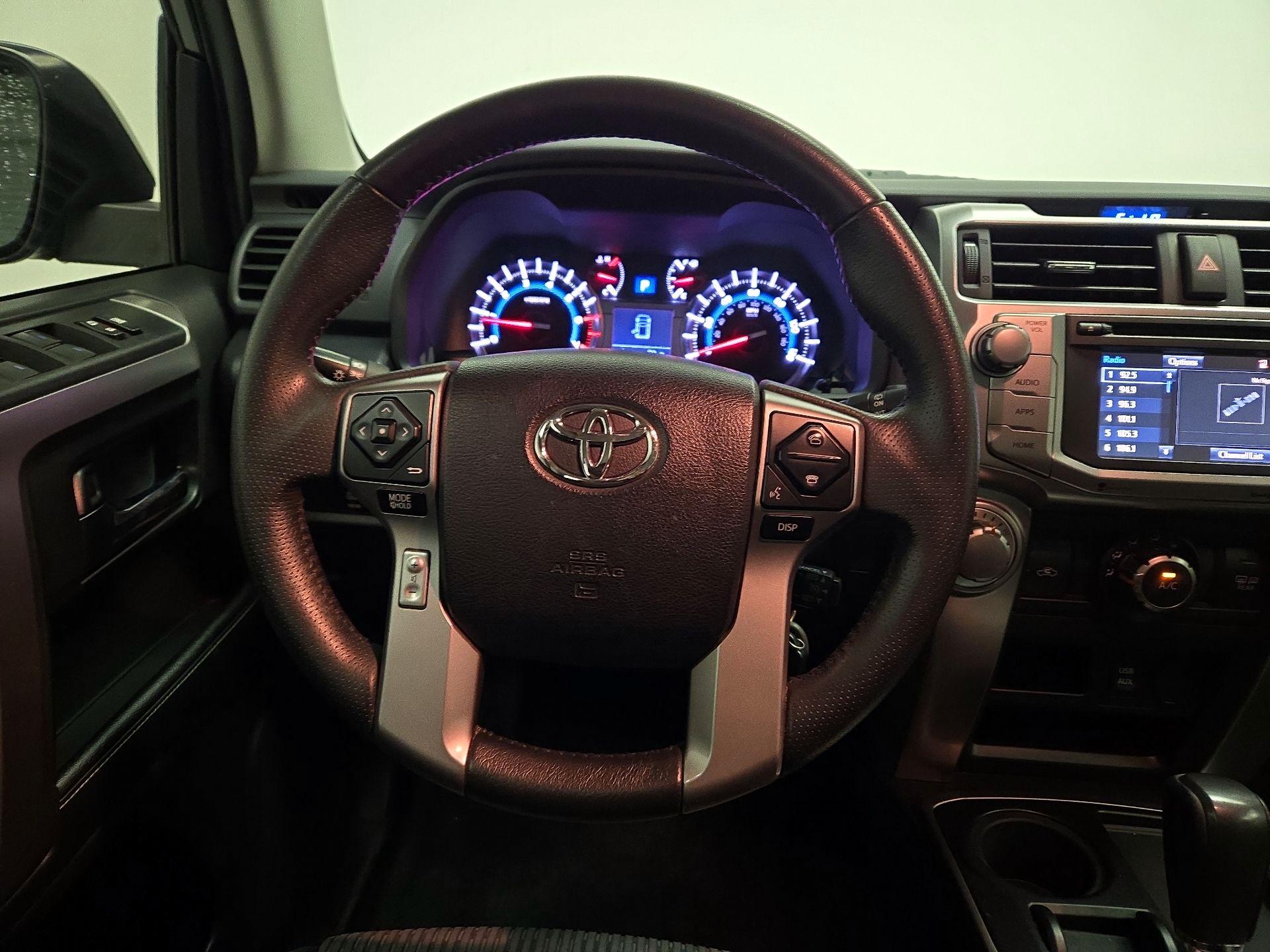 Thumbnail: 2016 Toyota 4Runner - 10