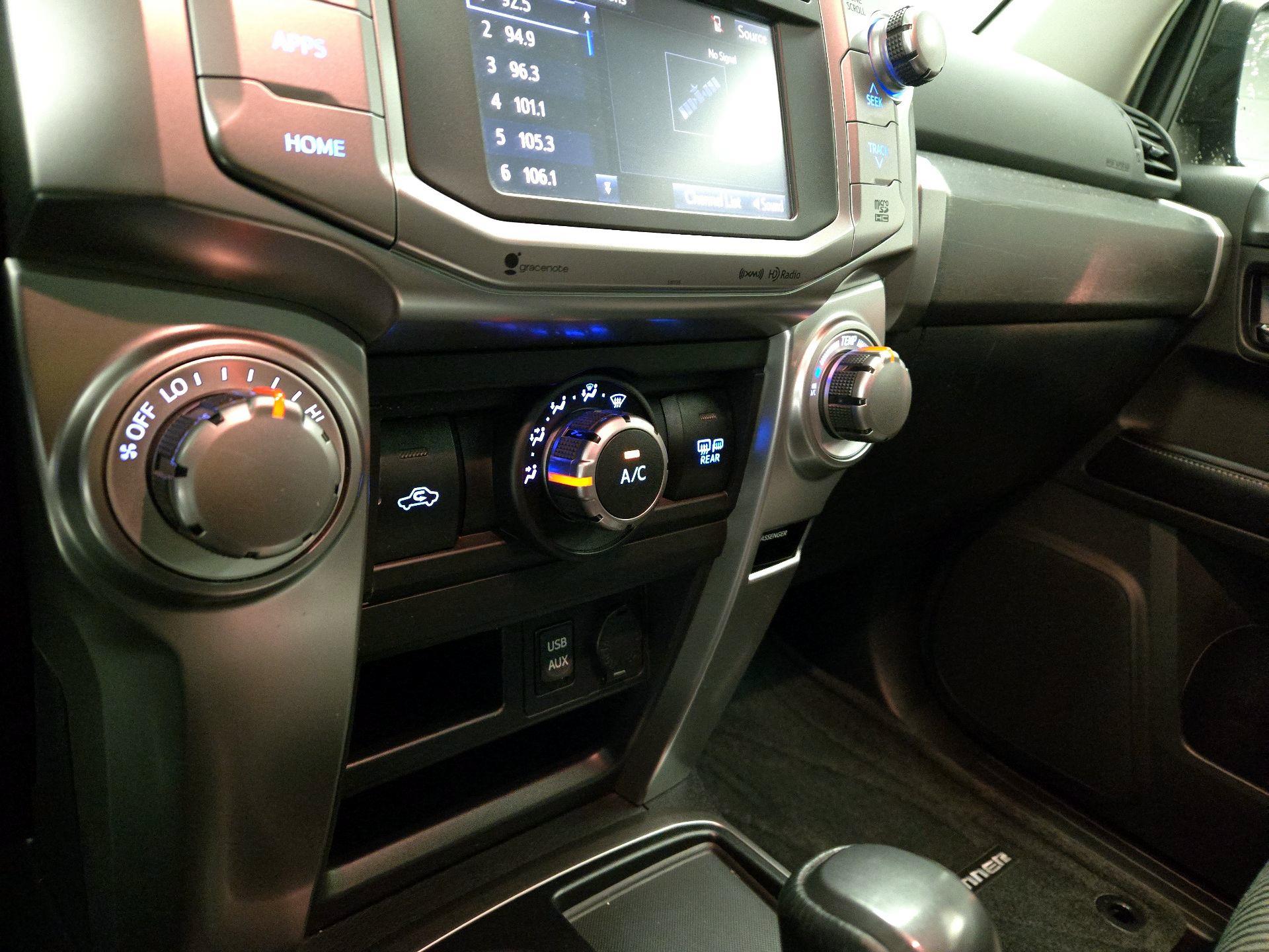 Thumbnail: 2016 Toyota 4Runner - 15