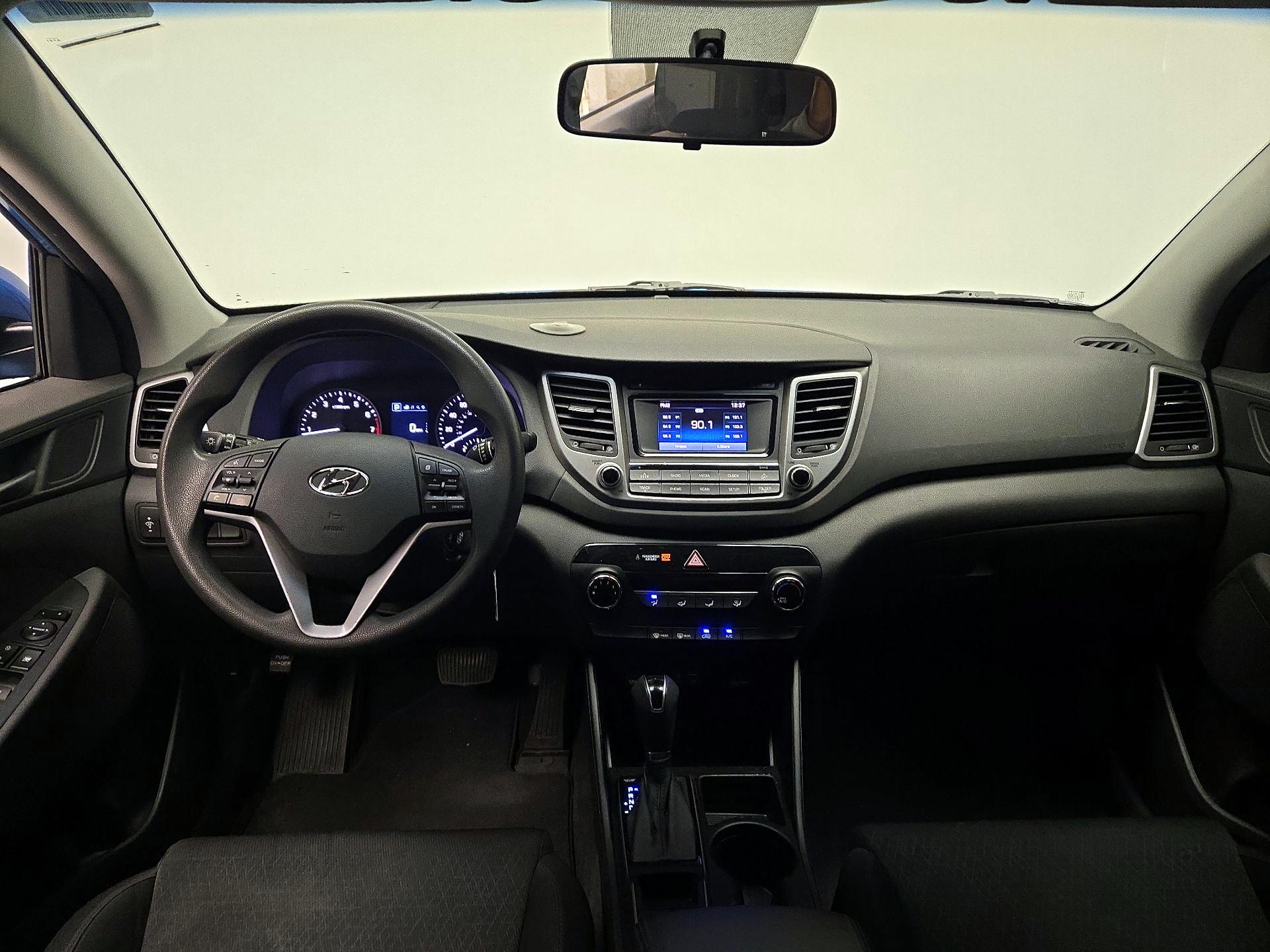 Thumbnail: 2016 Hyundai Tucson - 9