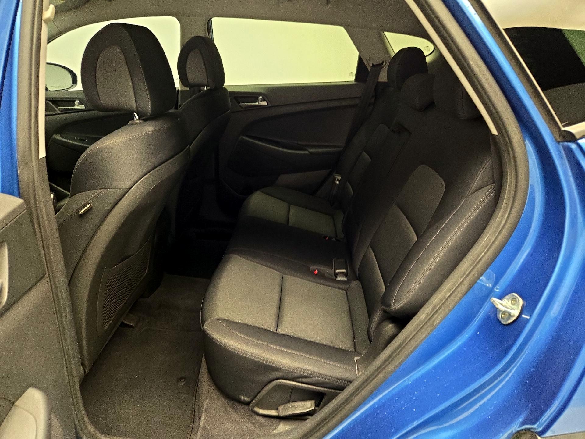 Thumbnail: 2016 Hyundai Tucson - 19