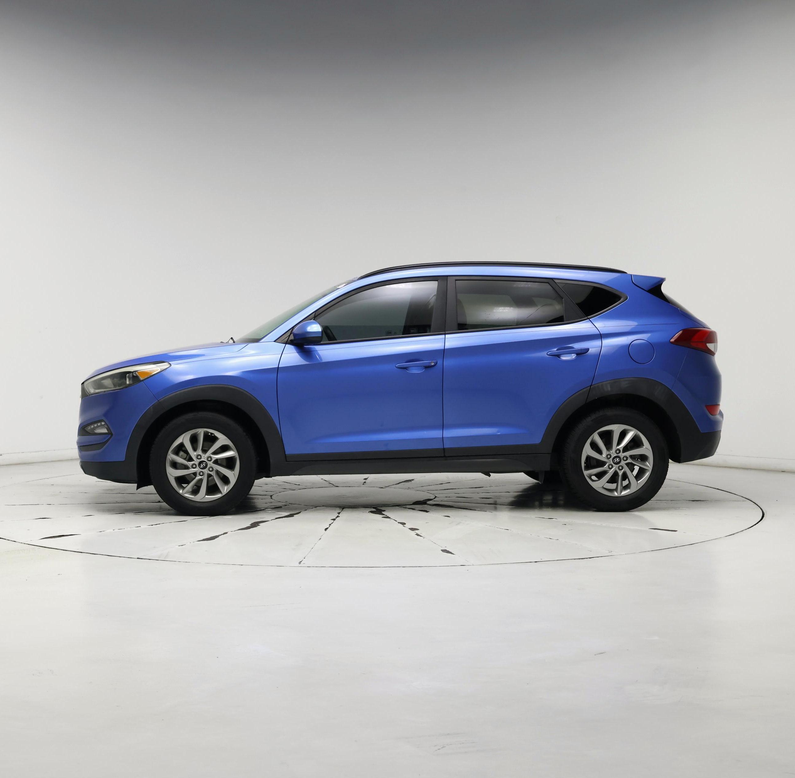 Thumbnail: 2016 Hyundai Tucson - 3