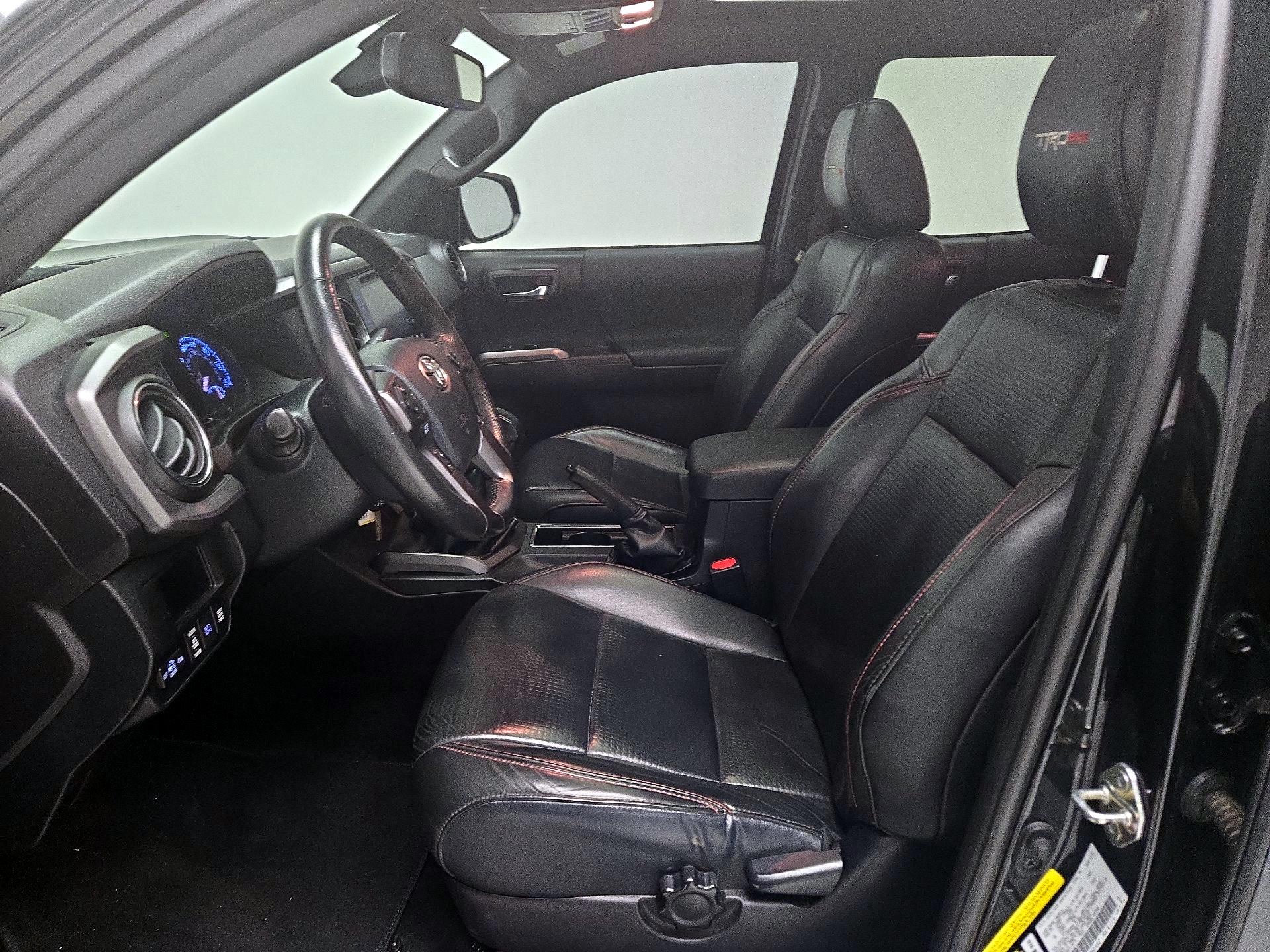 Thumbnail: 2019 Toyota Tacoma - 11