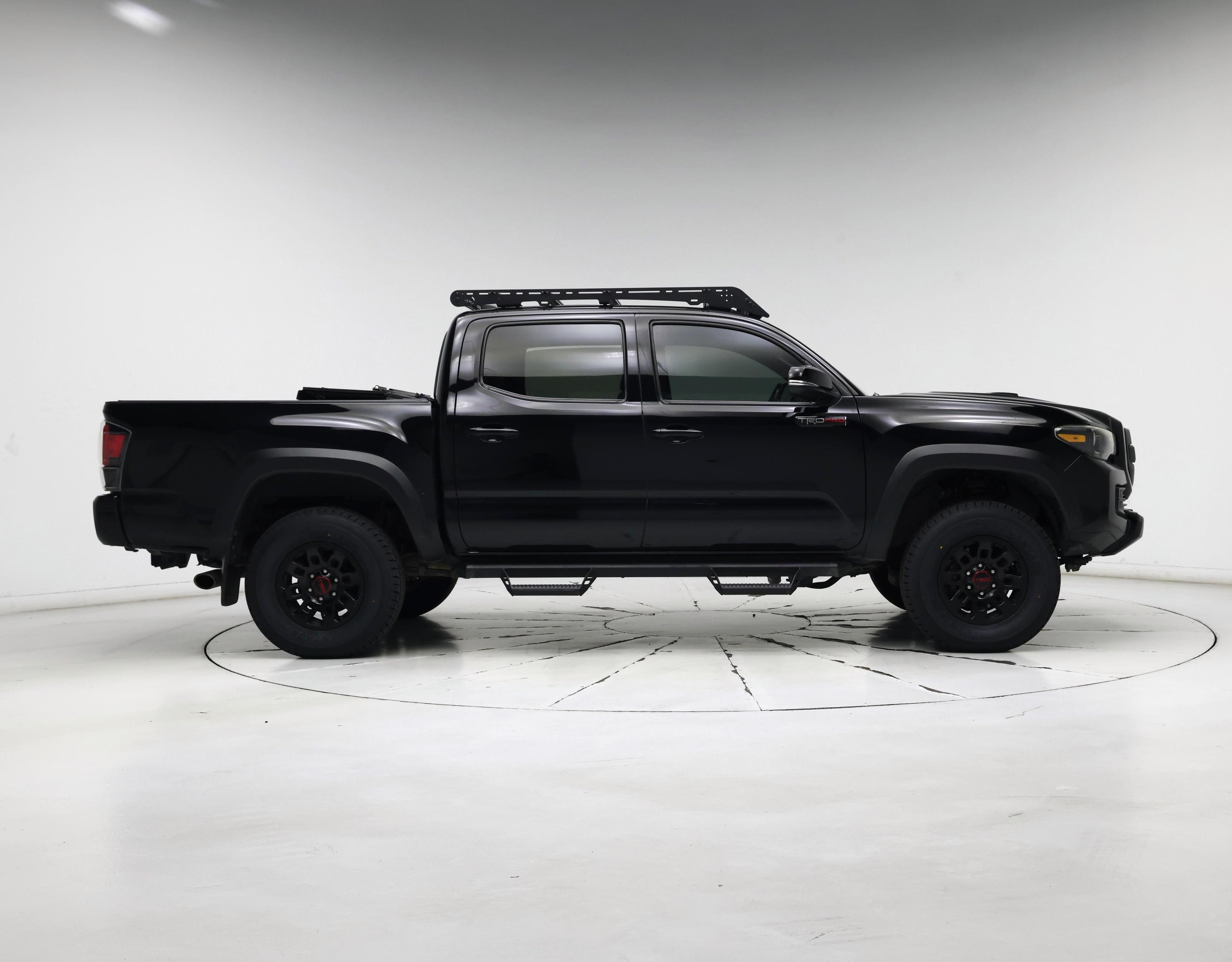 Thumbnail: 2019 Toyota Tacoma - 7