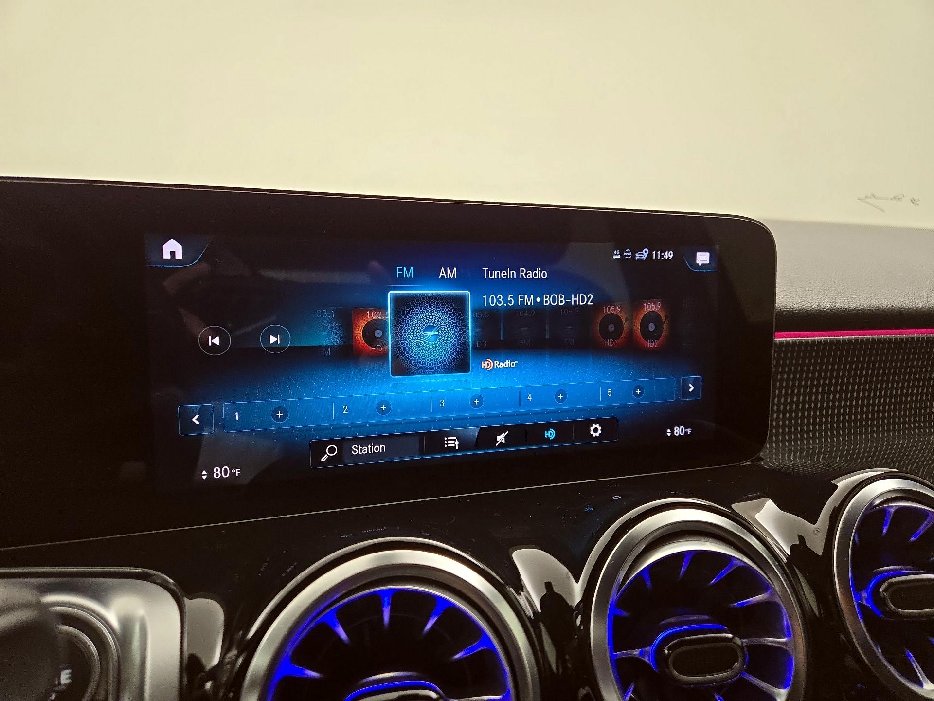 Thumbnail: 2022 Mercedes-Benz GLB - 15