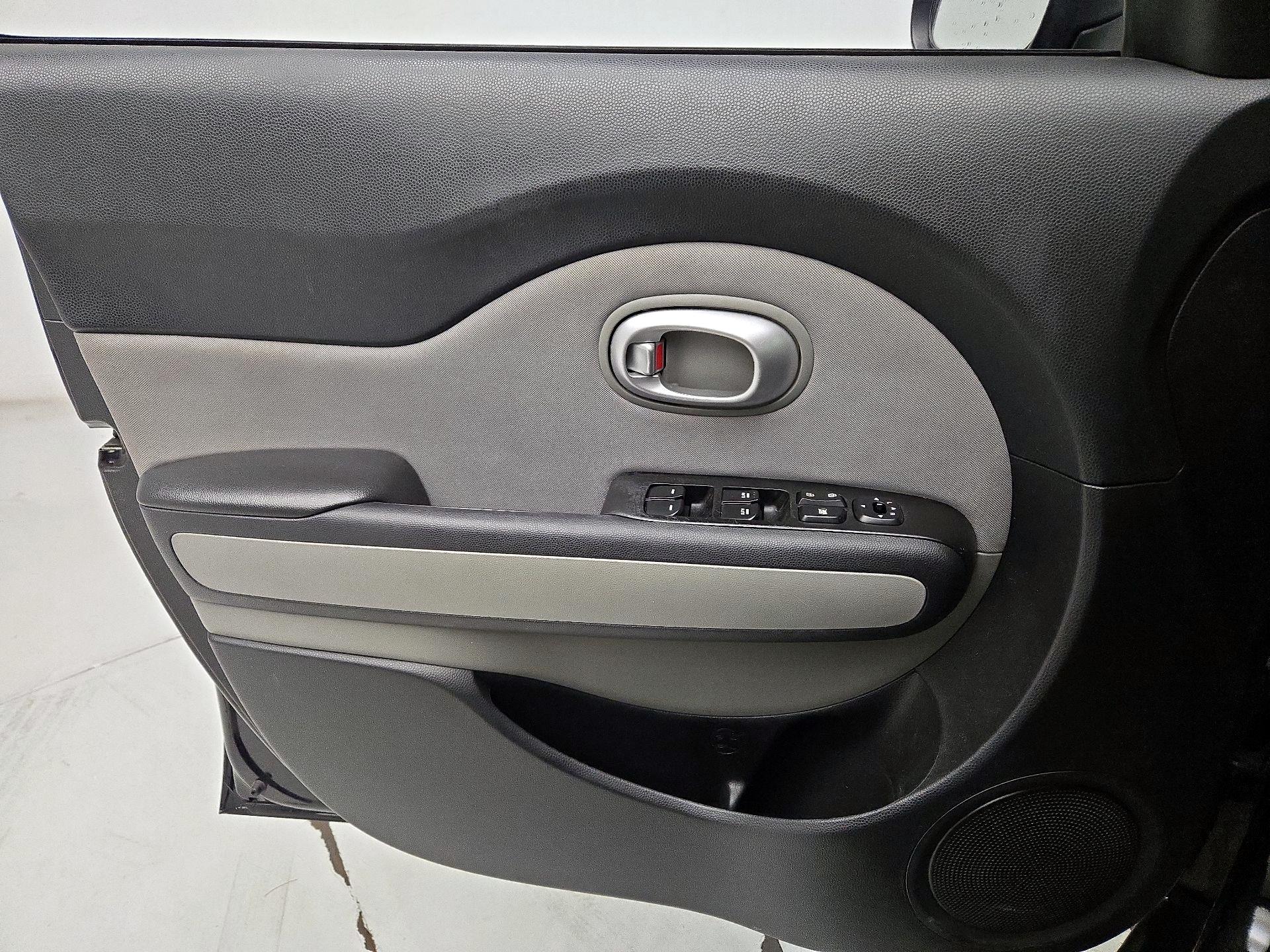 Thumbnail: 2014 Kia Soul - 12