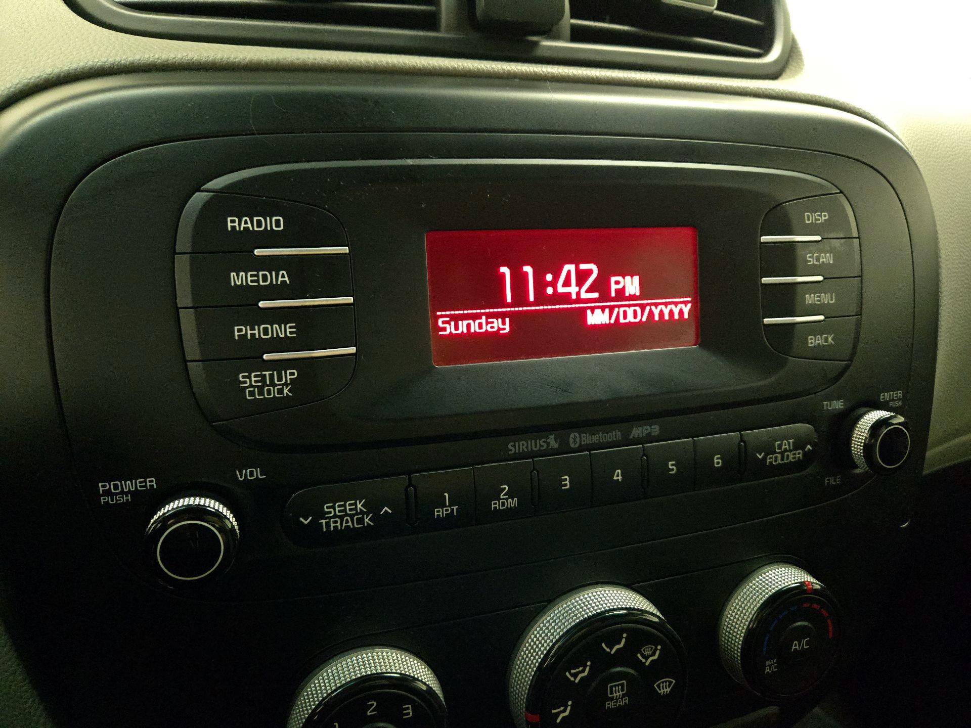 Thumbnail: 2014 Kia Soul - 14