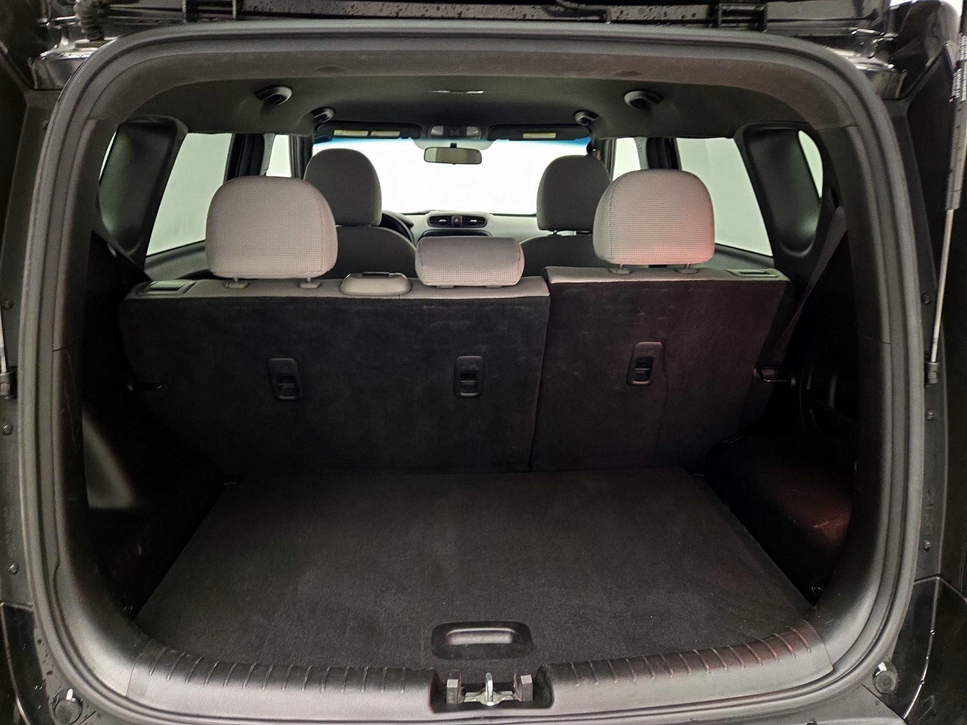 Thumbnail: 2014 Kia Soul - 19