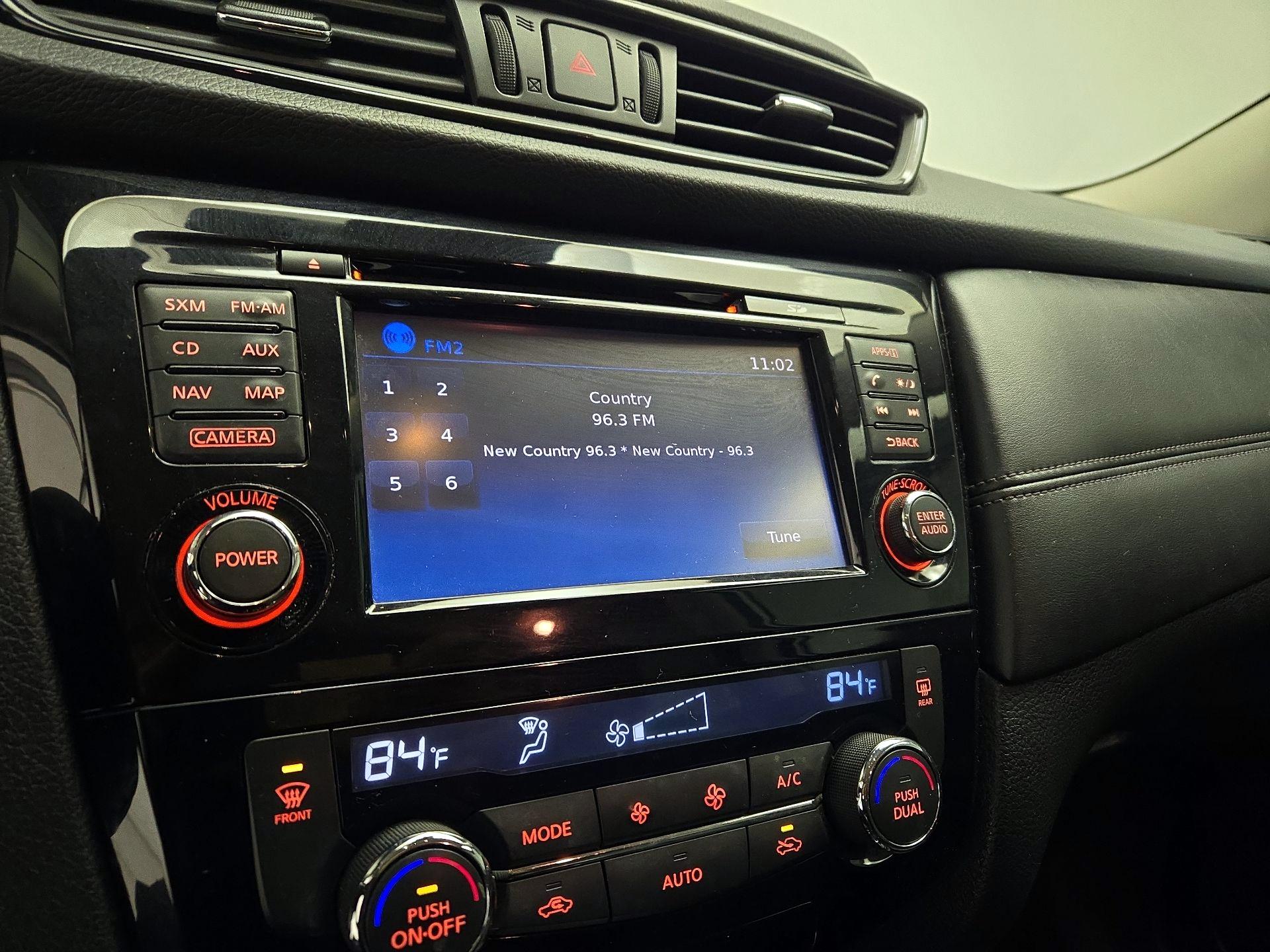 Thumbnail: 2017 Nissan Rogue - 16