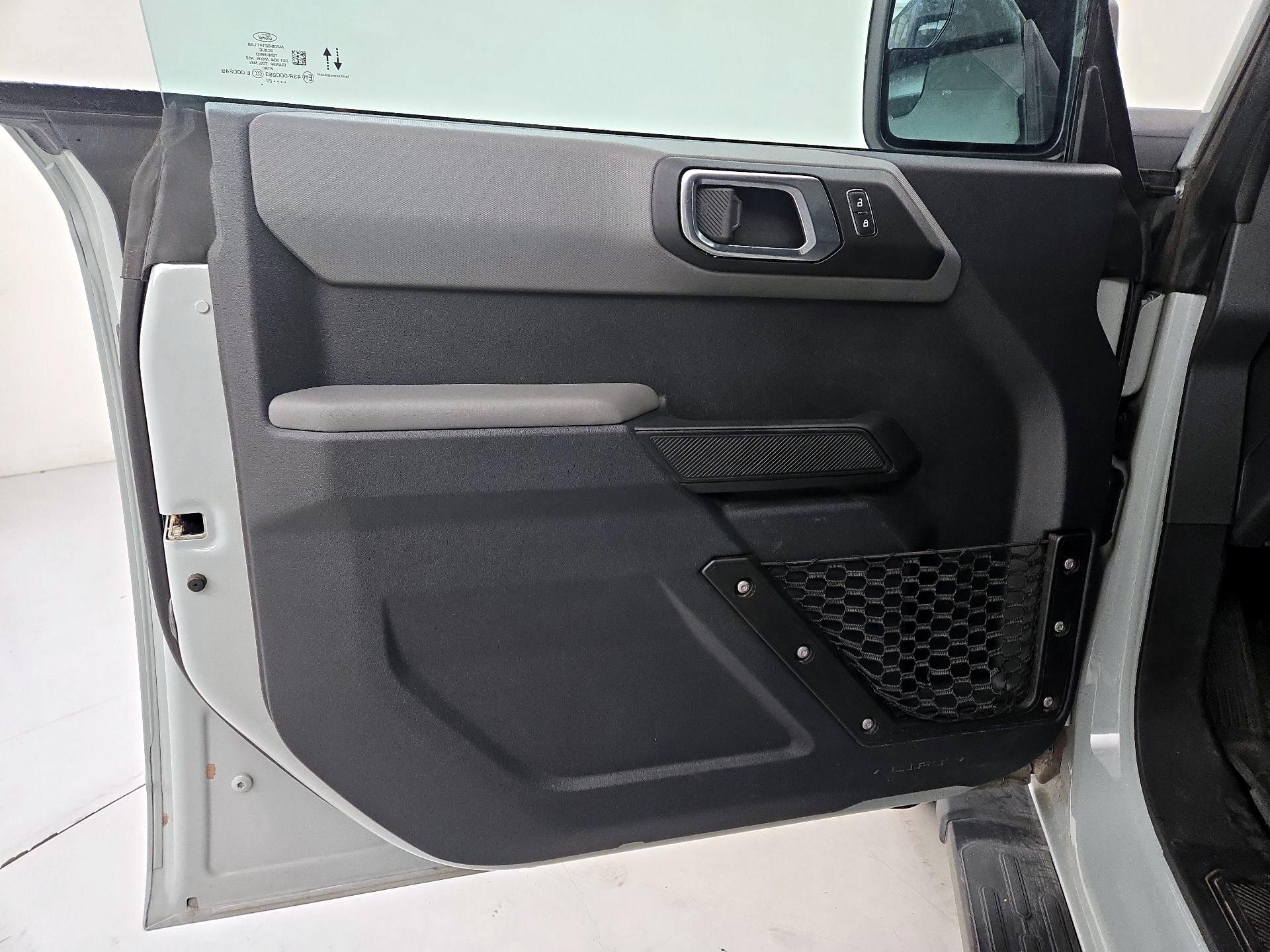 Thumbnail: 2022 Ford Bronco - 12