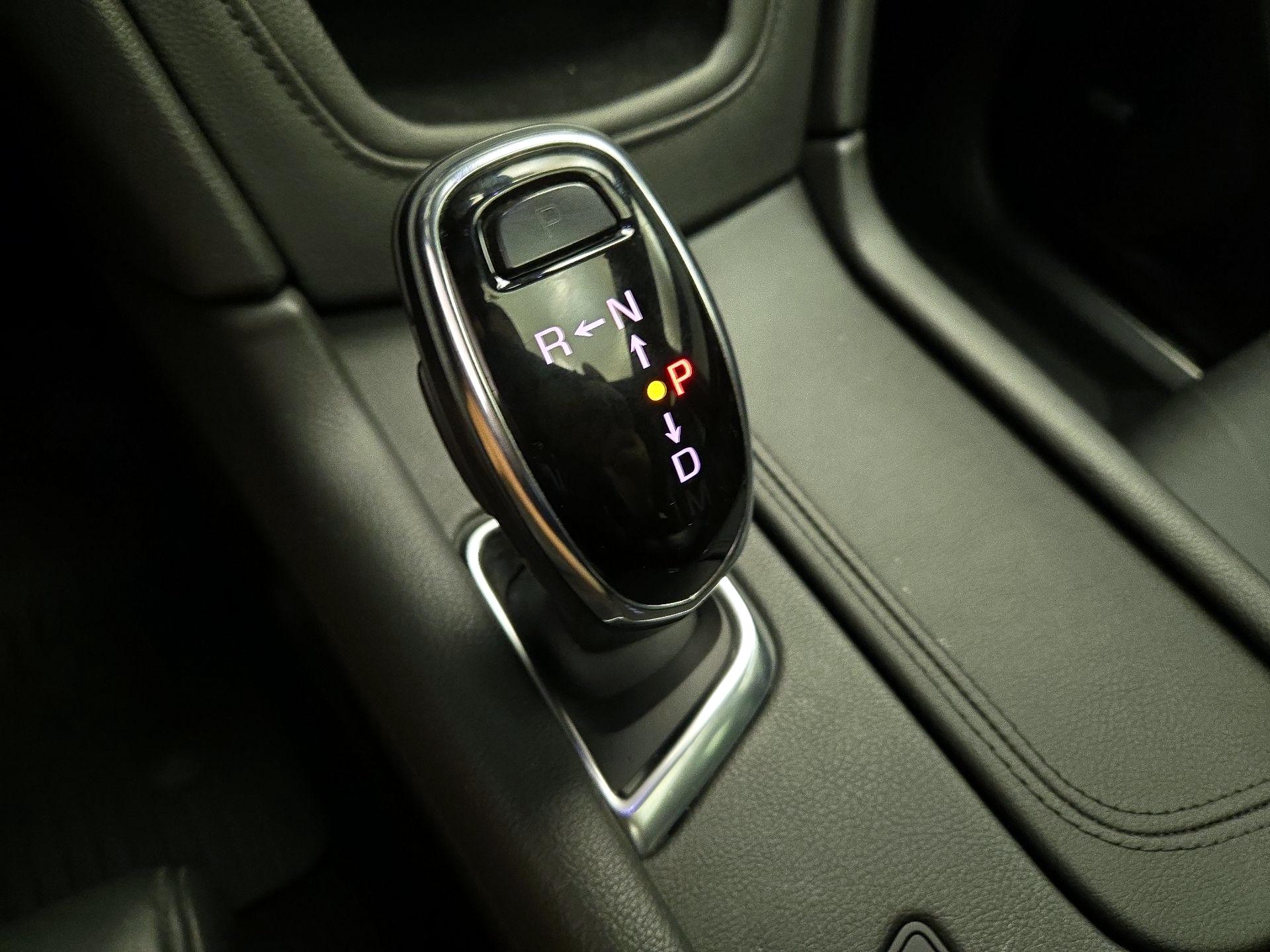 Thumbnail: 2017 Cadillac XT5 - 18