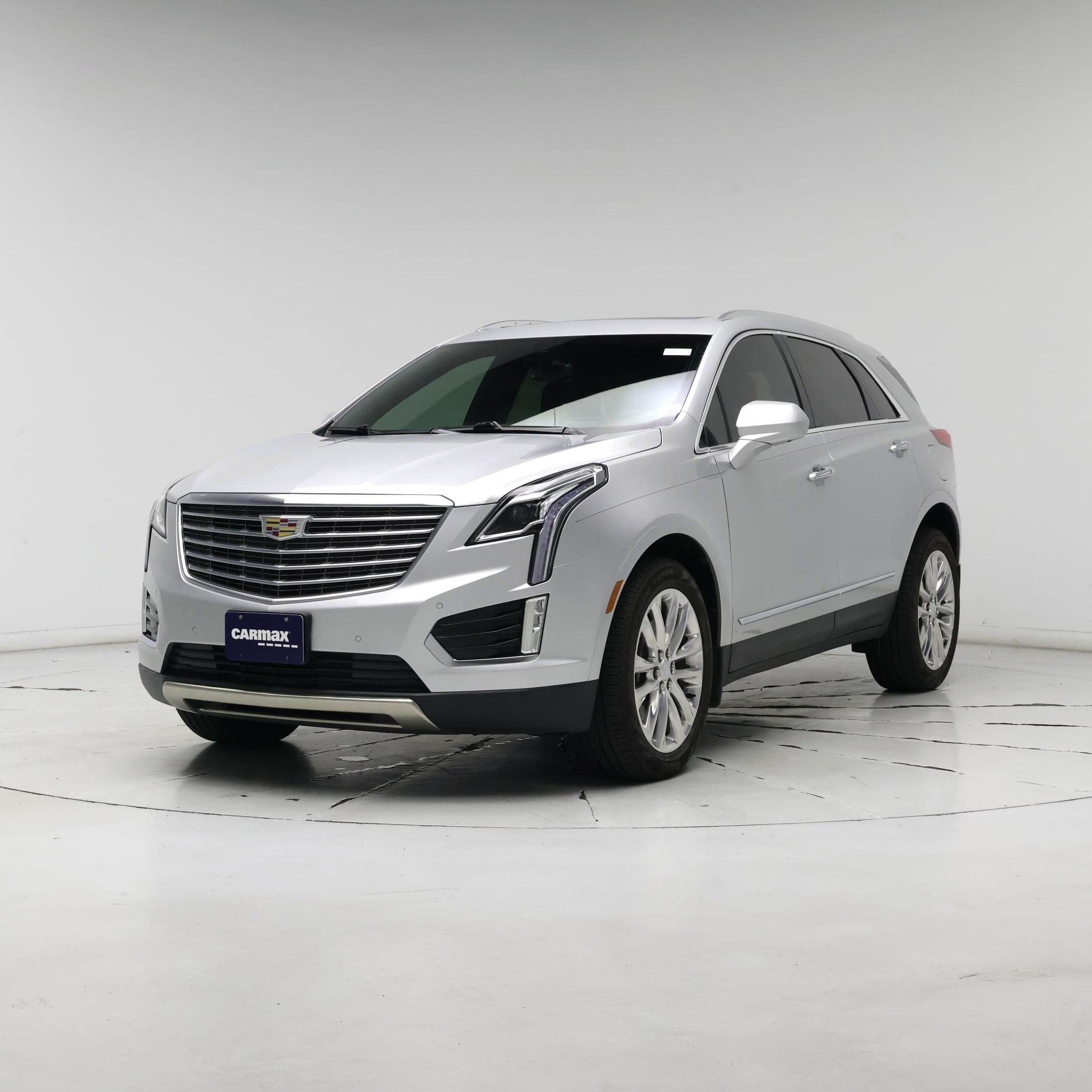 Thumbnail: 2017 Cadillac XT5 - 4
