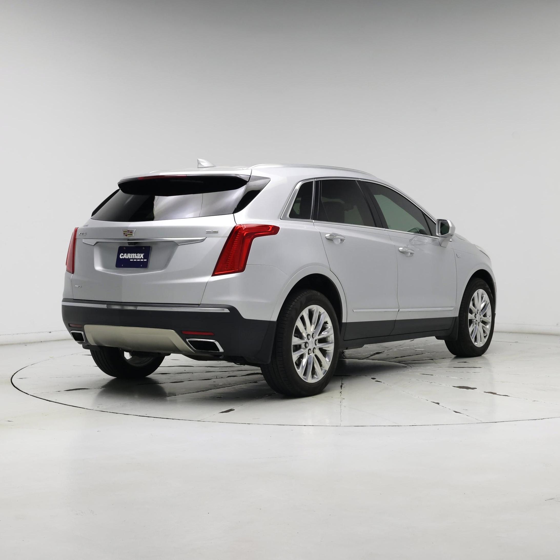 Thumbnail: 2017 Cadillac XT5 - 8