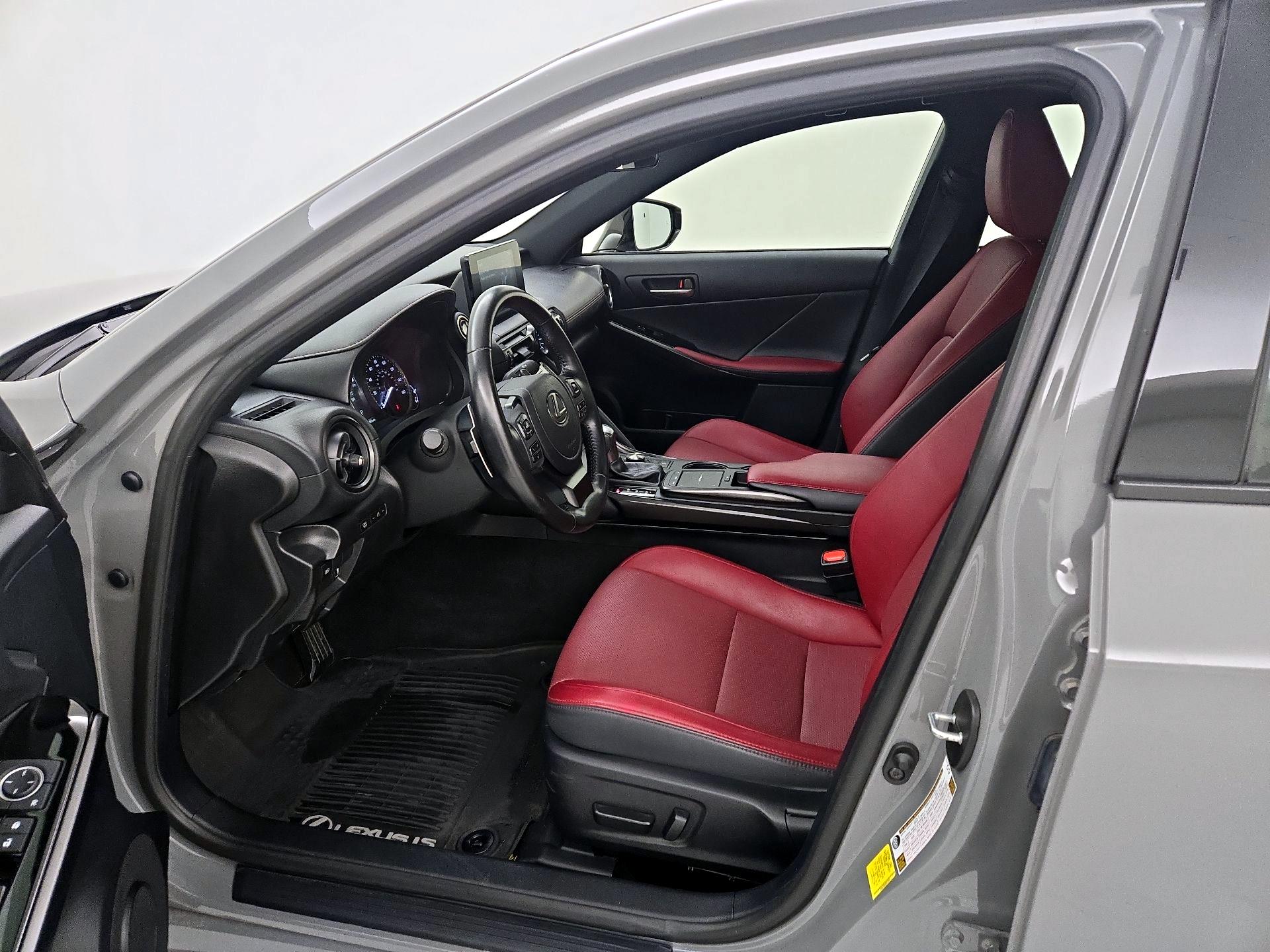 Thumbnail: 2024 Lexus IS - 11