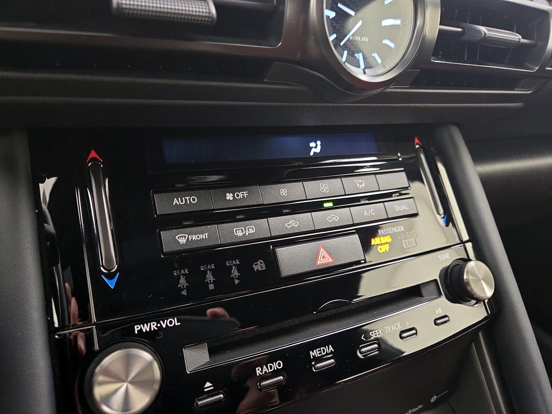 Thumbnail: 2024 Lexus IS - 16