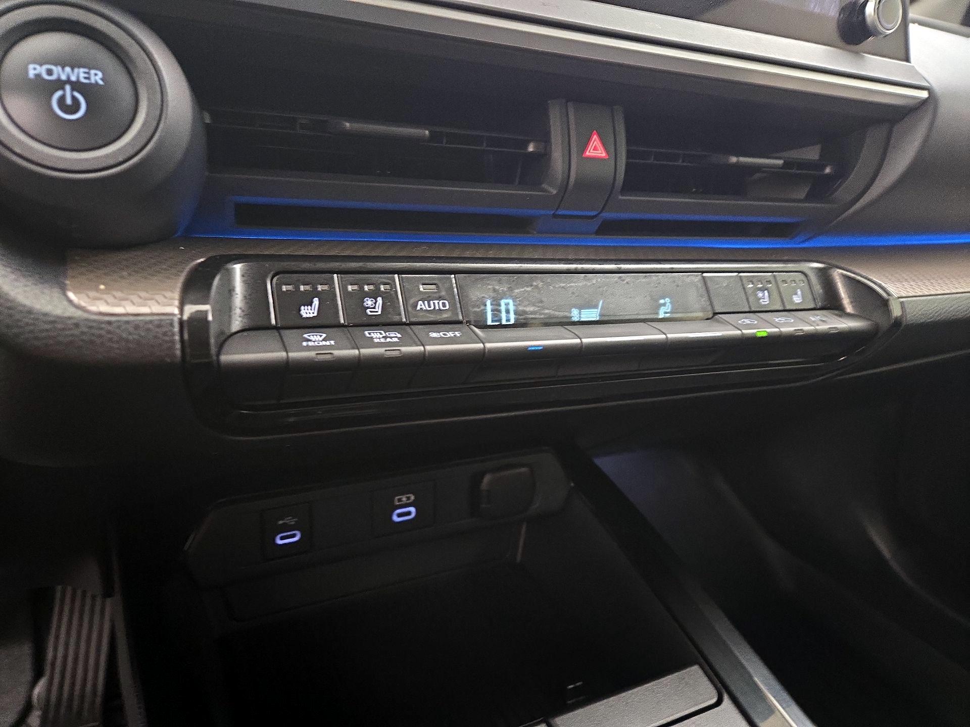 Thumbnail: 2024 Toyota Prius - 16