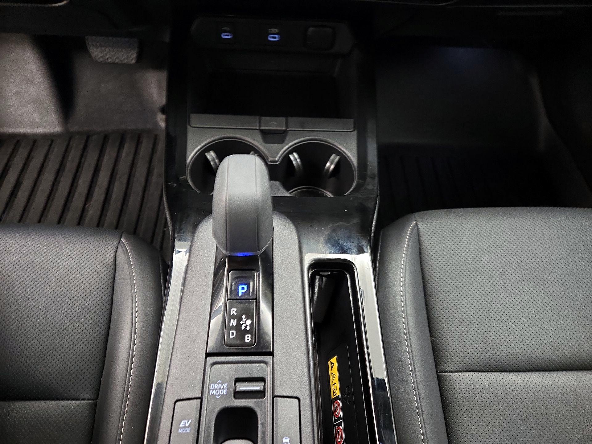 Thumbnail: 2024 Toyota Prius - 17