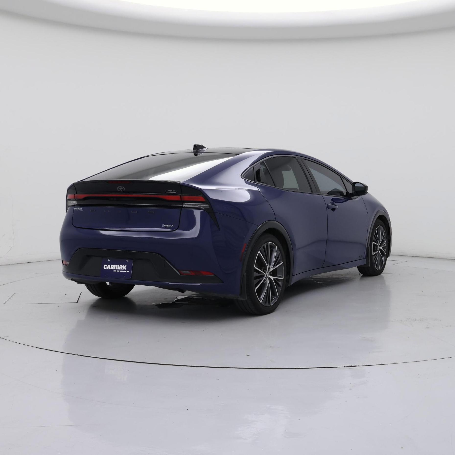 Thumbnail: 2024 Toyota Prius - 8