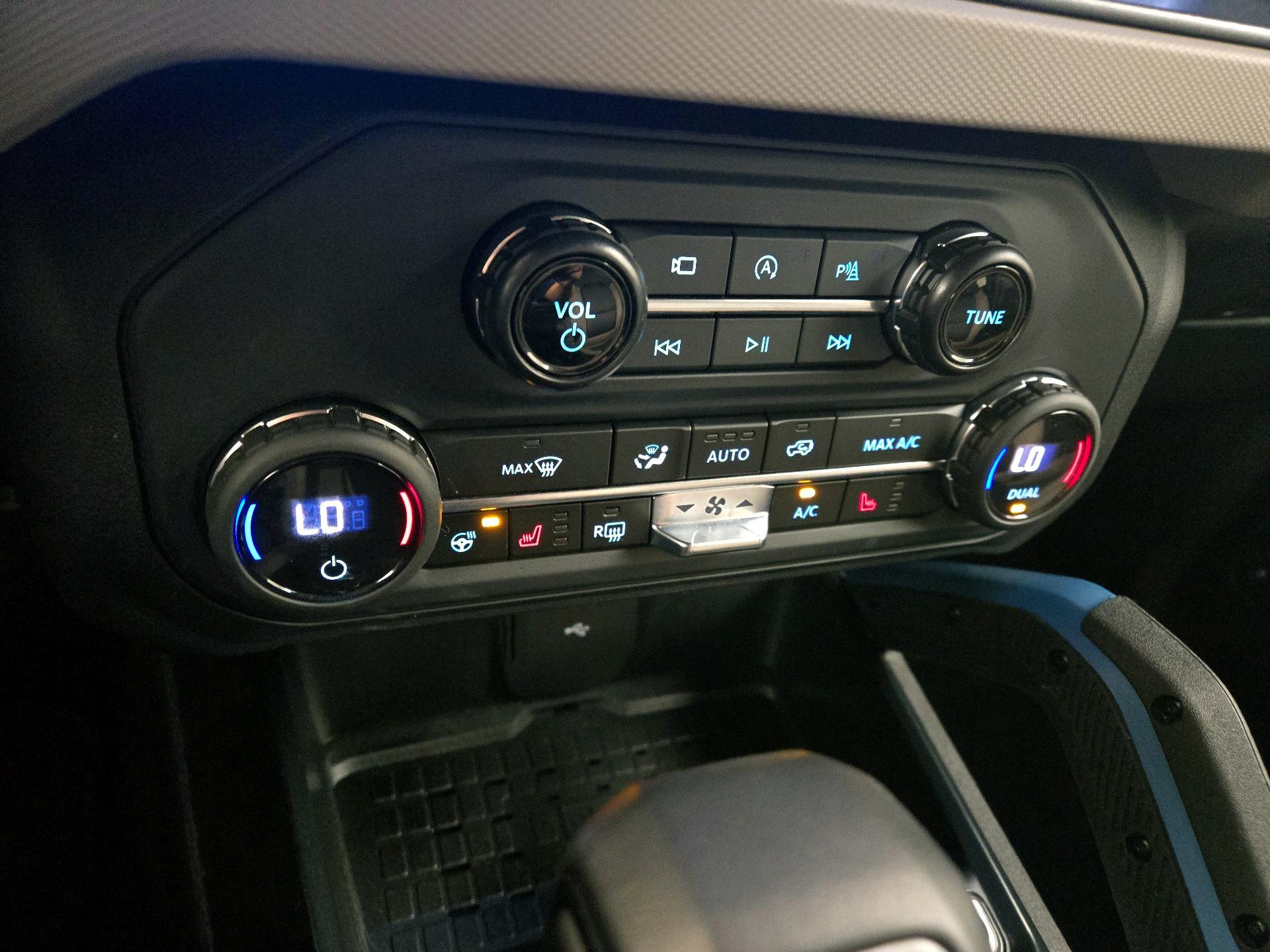 Thumbnail: 2024 Ford Bronco - 17