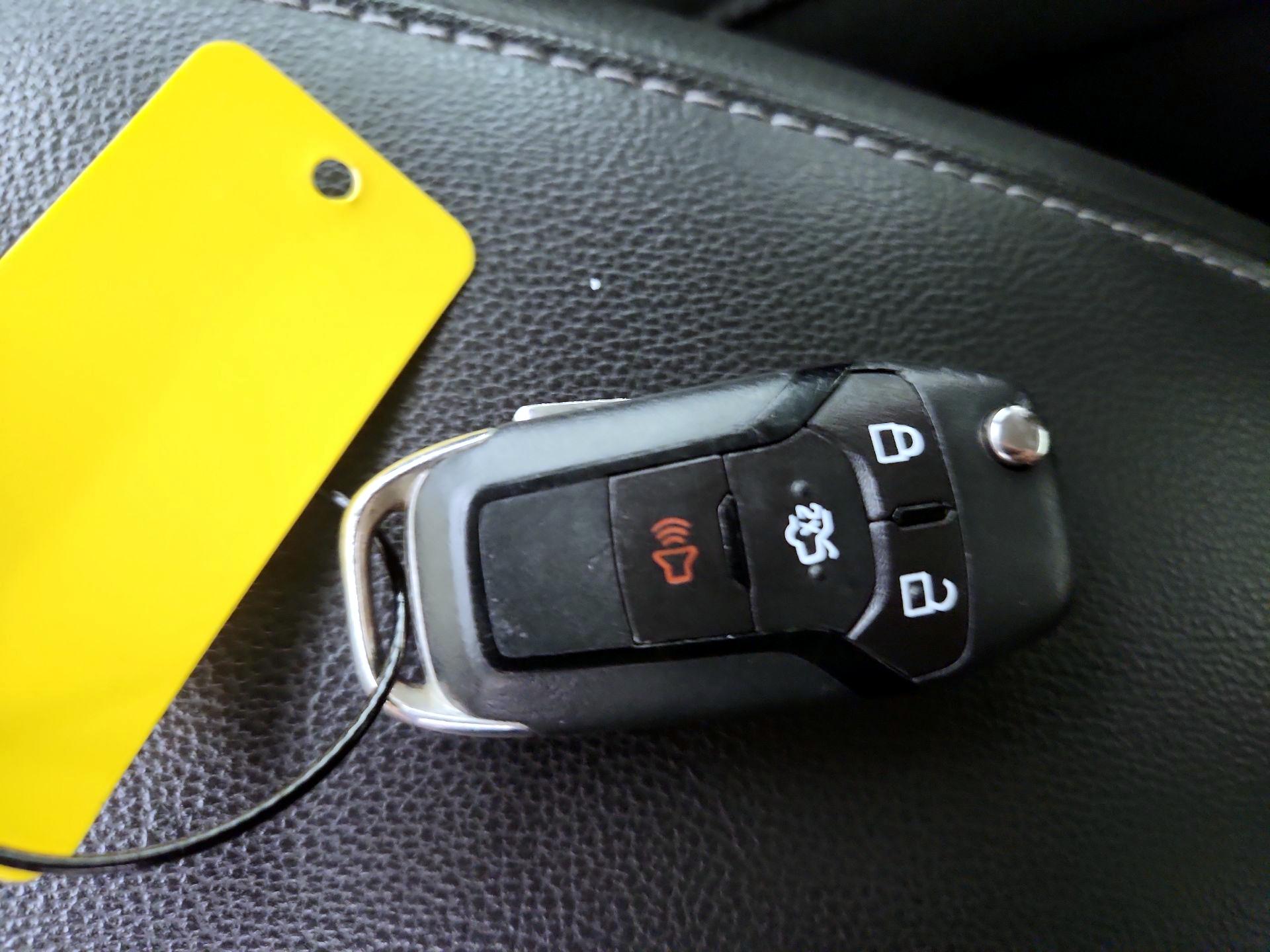 Thumbnail: 2014 Ford Fusion - 20