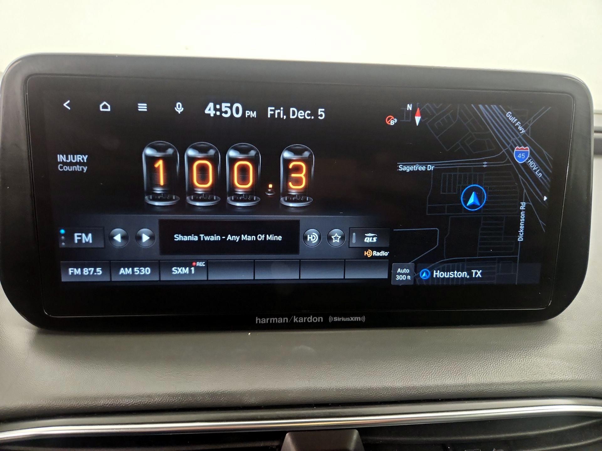 Thumbnail: 2022 Hyundai Santa Fe - 16