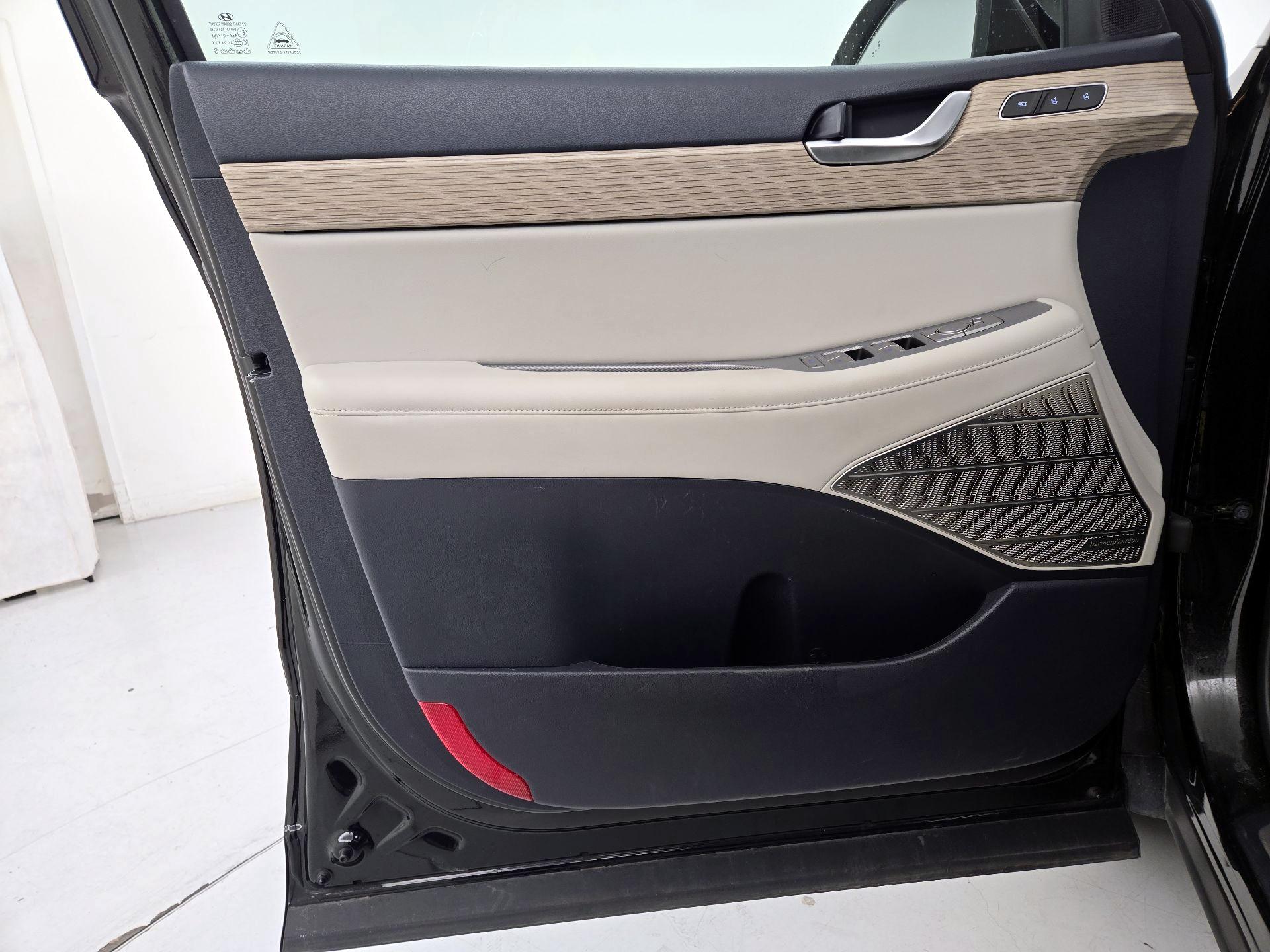 Thumbnail: 2021 Hyundai Palisade - 12