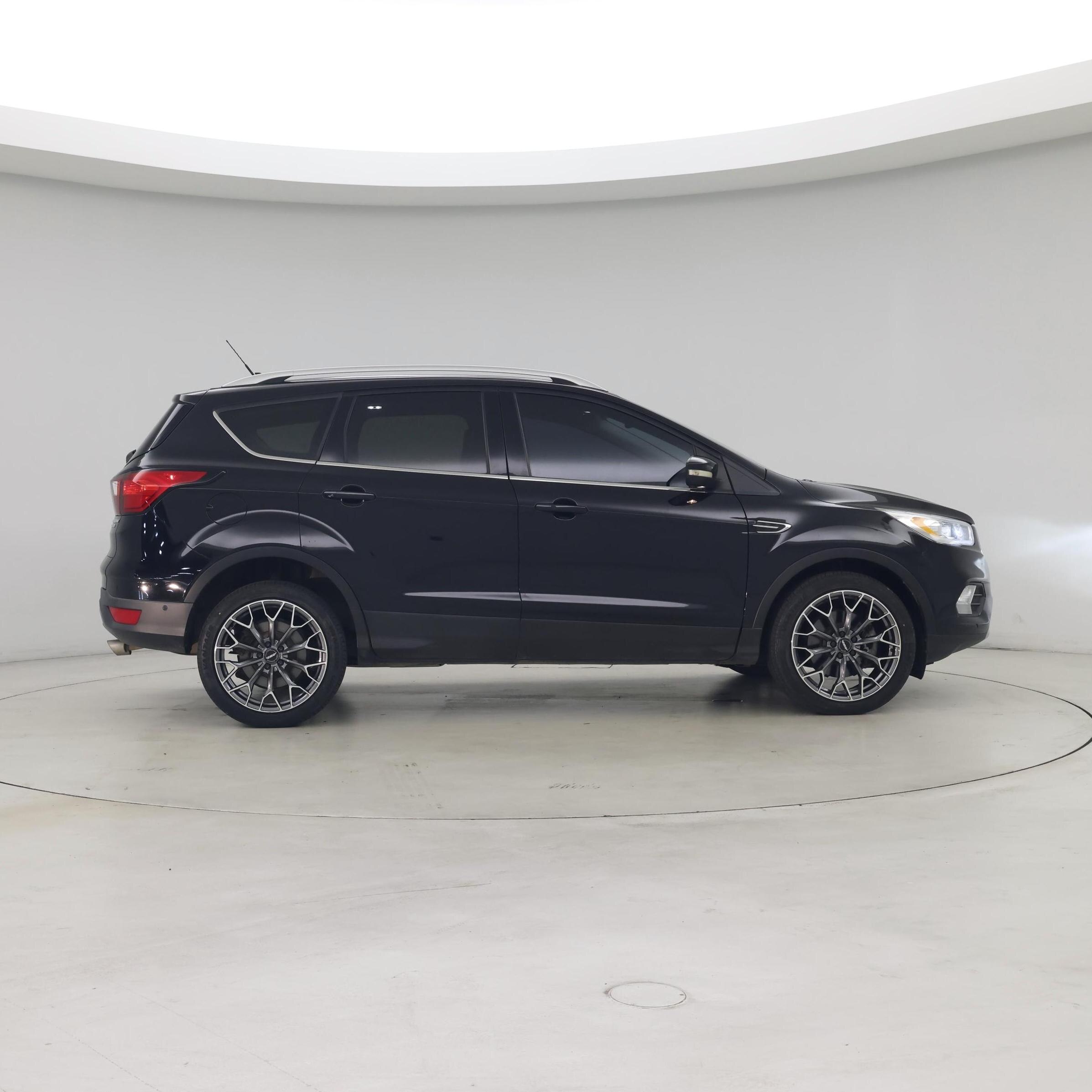 Thumbnail: 2019 Ford Escape - 7
