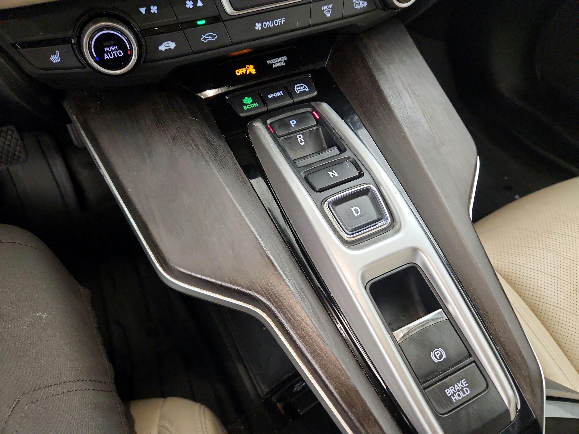 Thumbnail: 2018 Honda Clarity - 18