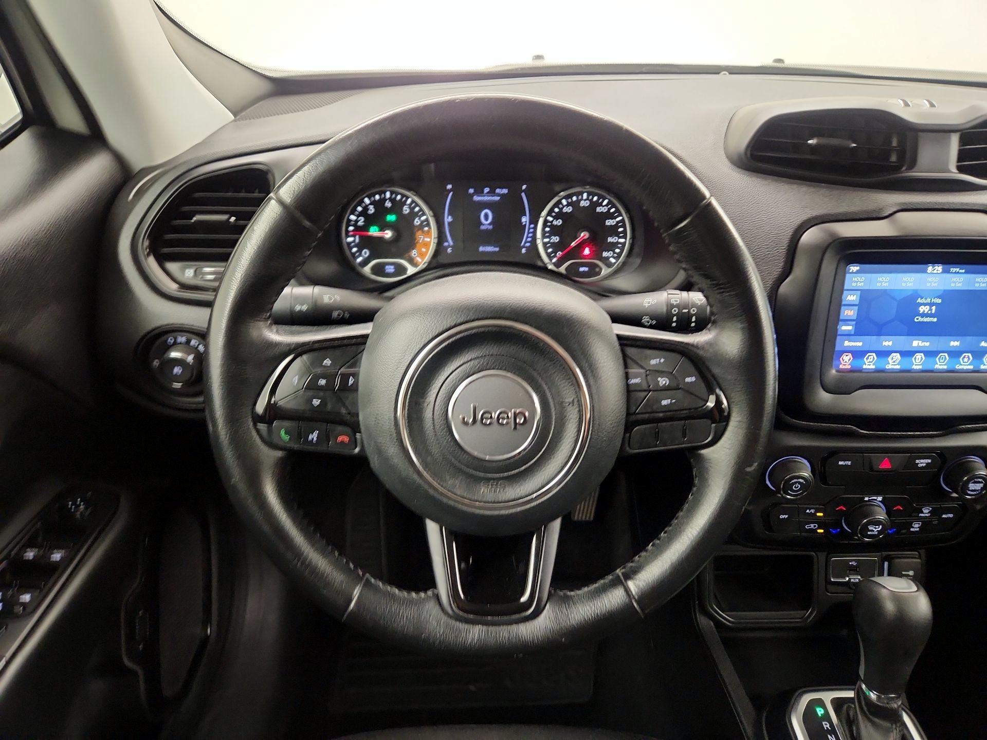 Thumbnail: 2018 Jeep Renegade - 10