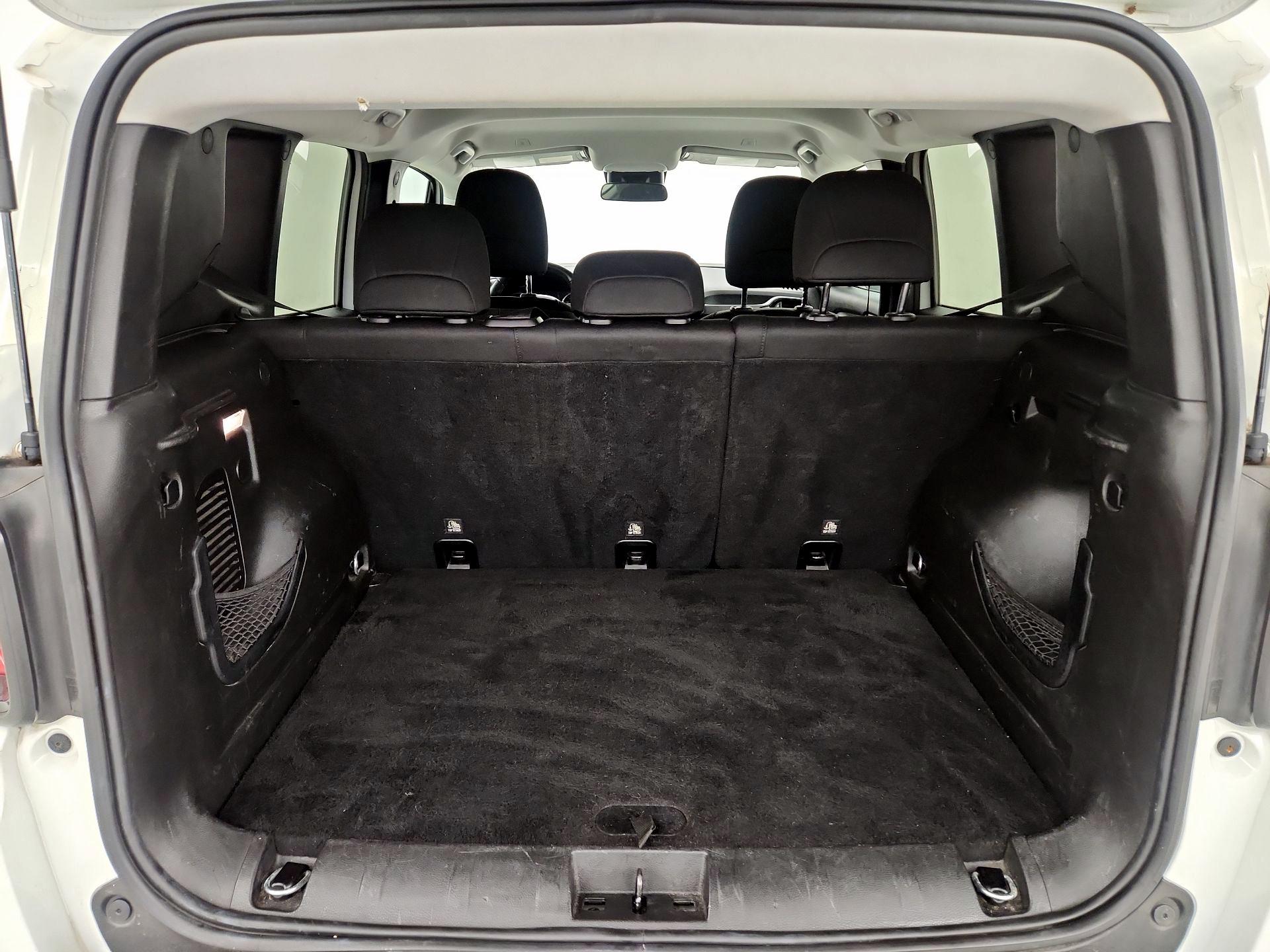 Thumbnail: 2018 Jeep Renegade - 16