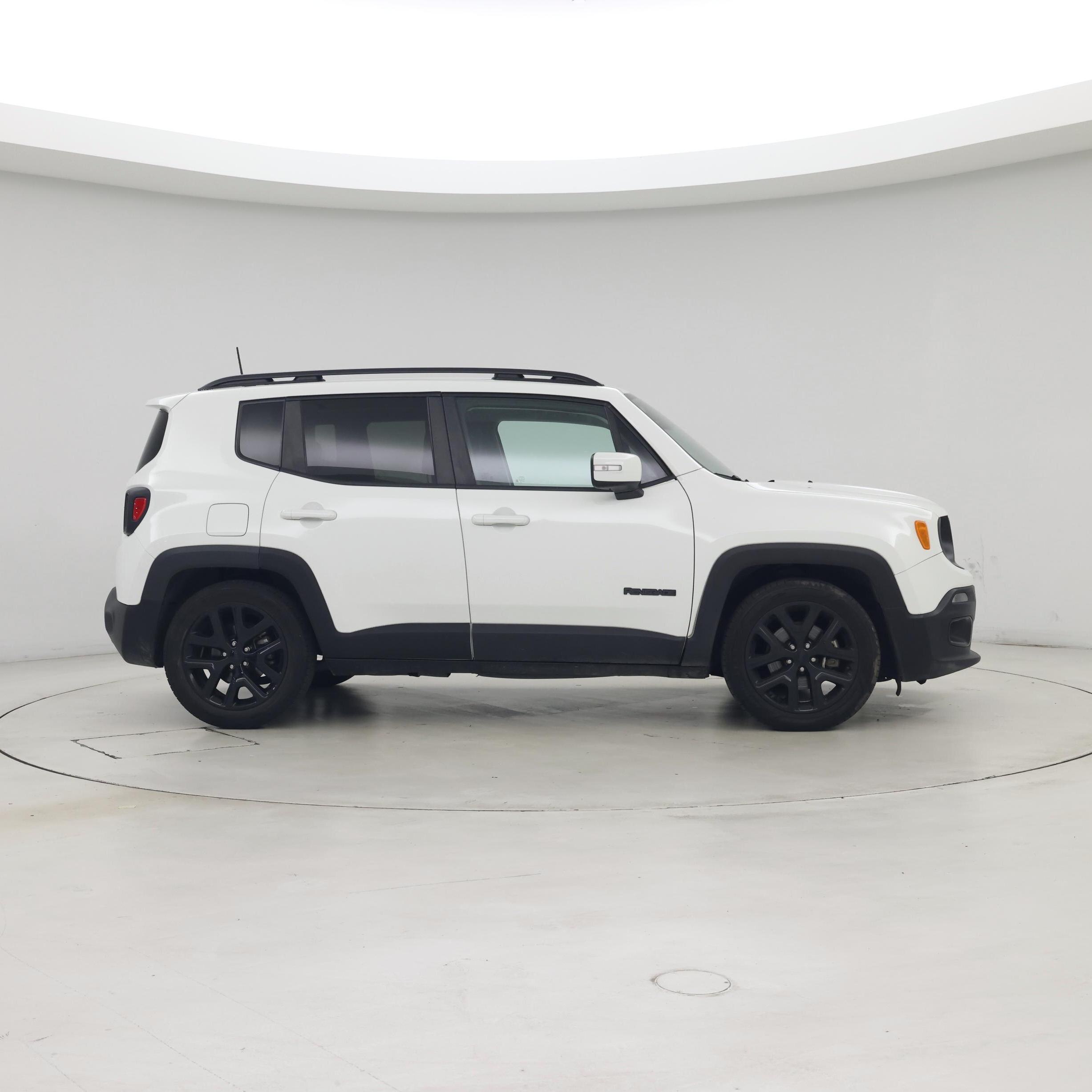 Thumbnail: 2018 Jeep Renegade - 7