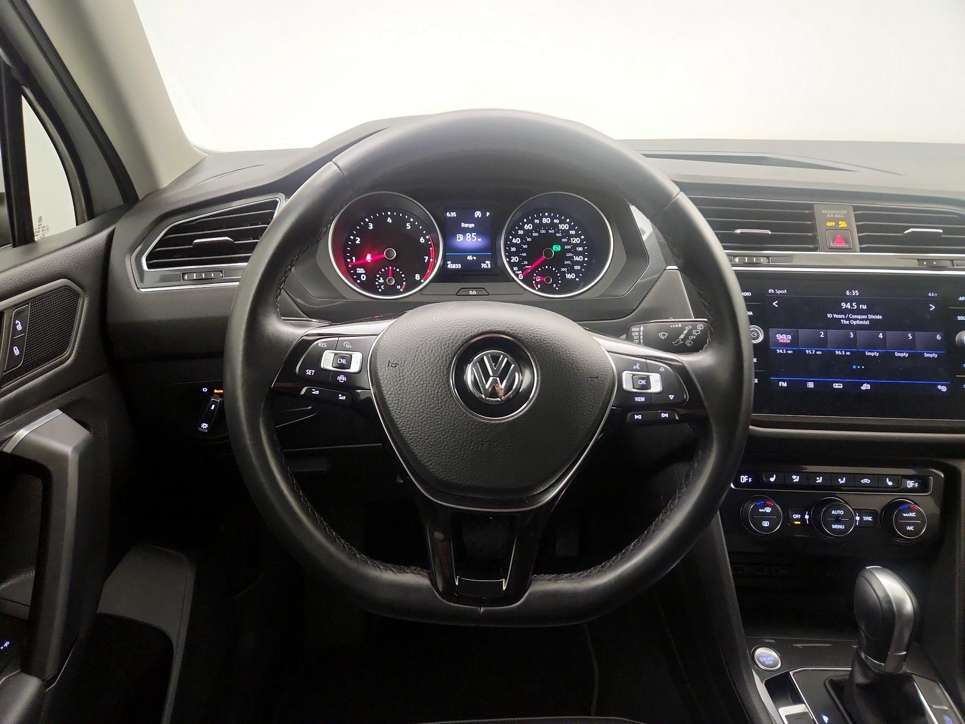 Thumbnail: 2019 Volkswagen Tiguan - 10