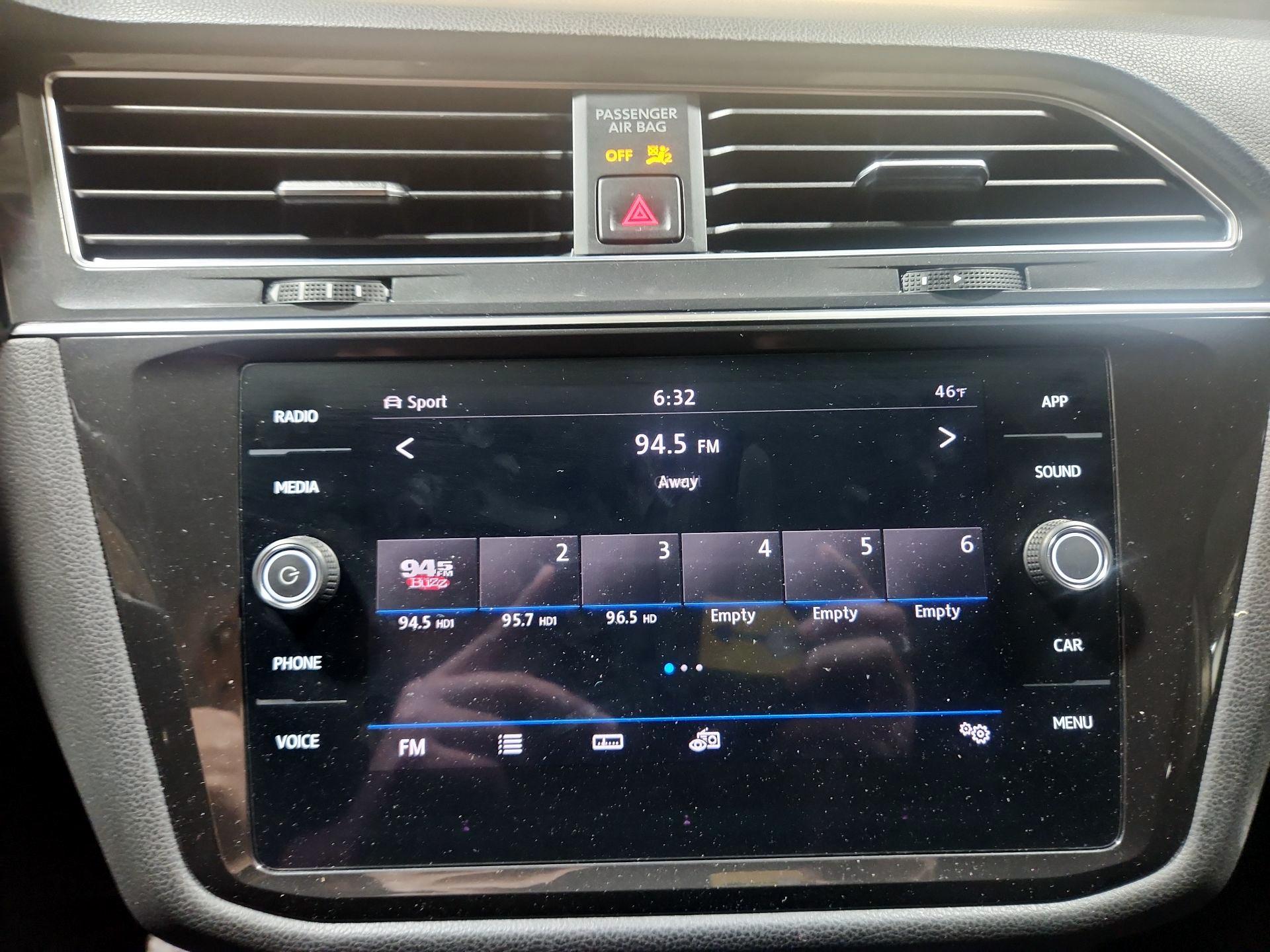 Thumbnail: 2019 Volkswagen Tiguan - 13