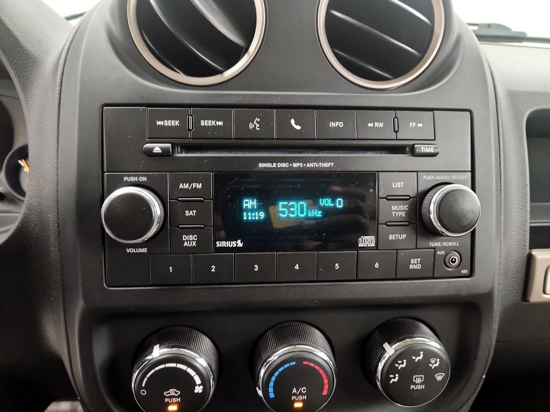 Thumbnail: 2016 Jeep Compass - 13