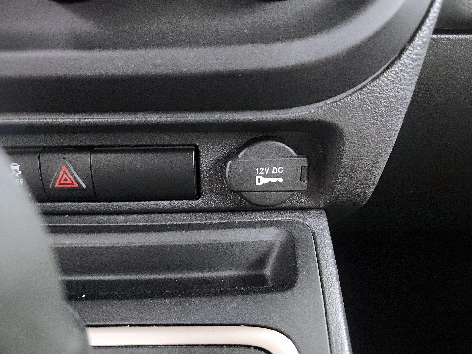 Thumbnail: 2016 Jeep Compass - 16