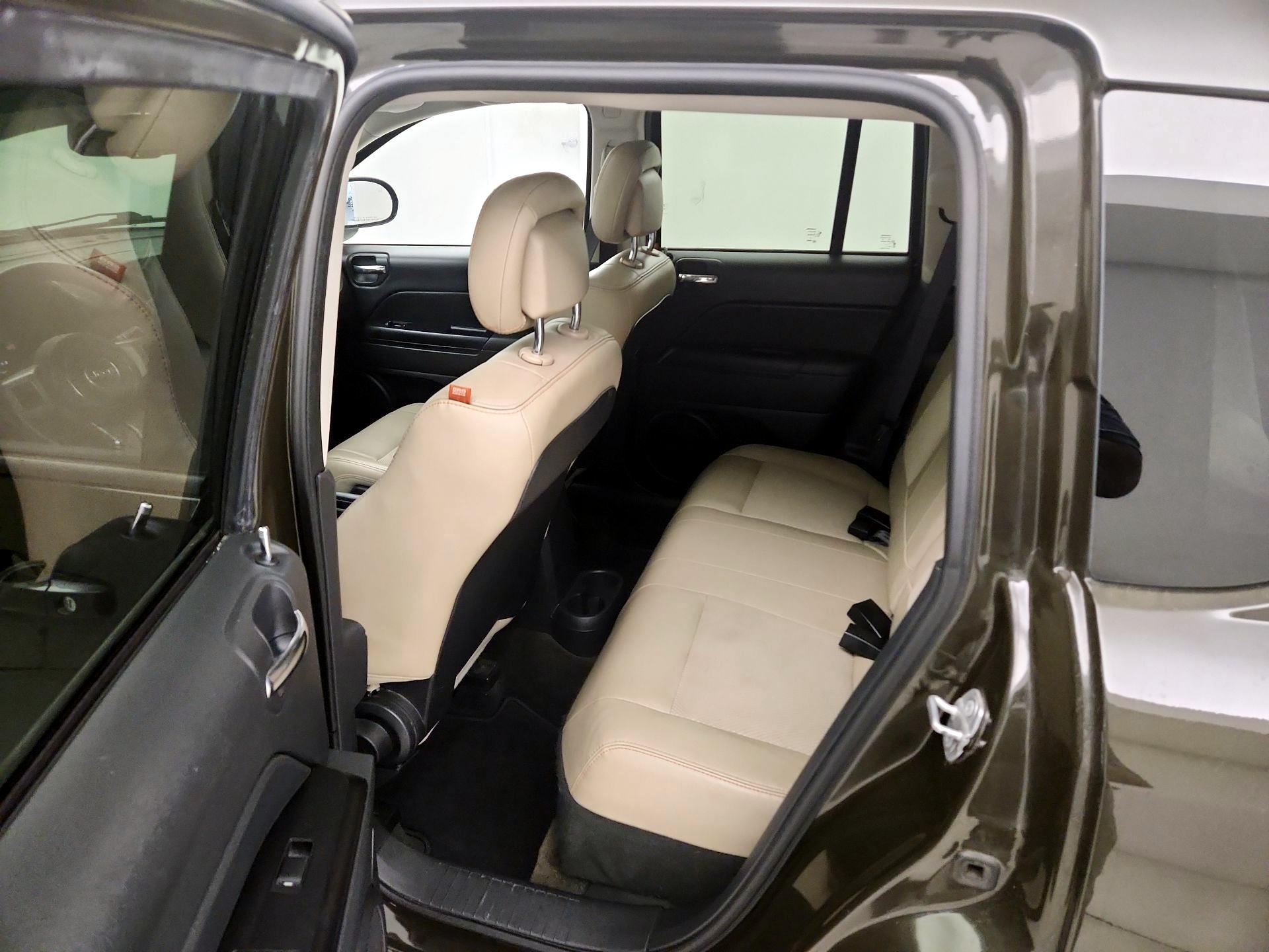 Thumbnail: 2016 Jeep Compass - 18