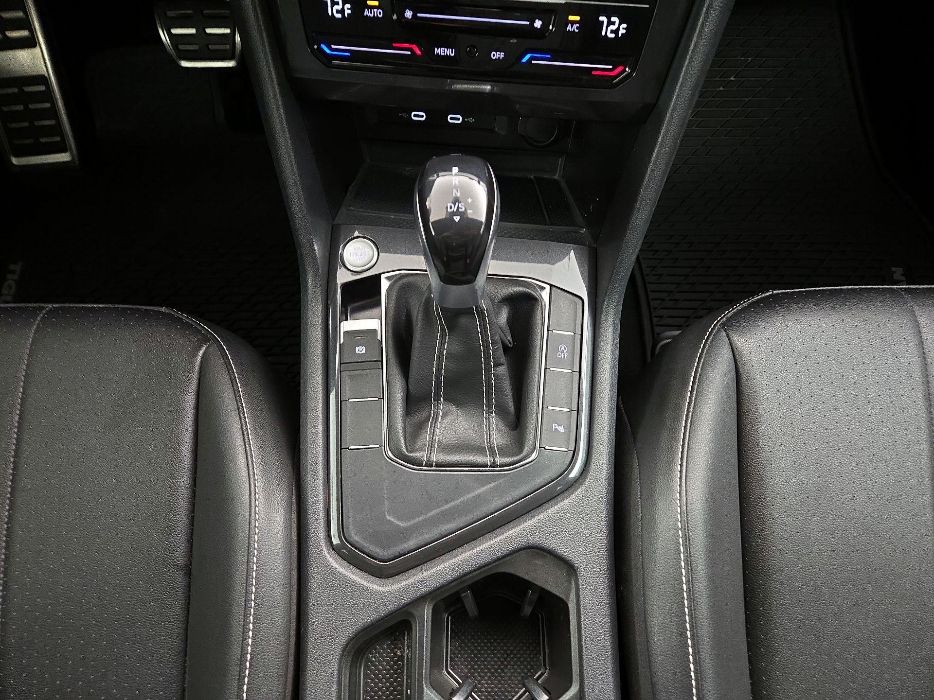 Thumbnail: 2023 Volkswagen Tiguan - 17