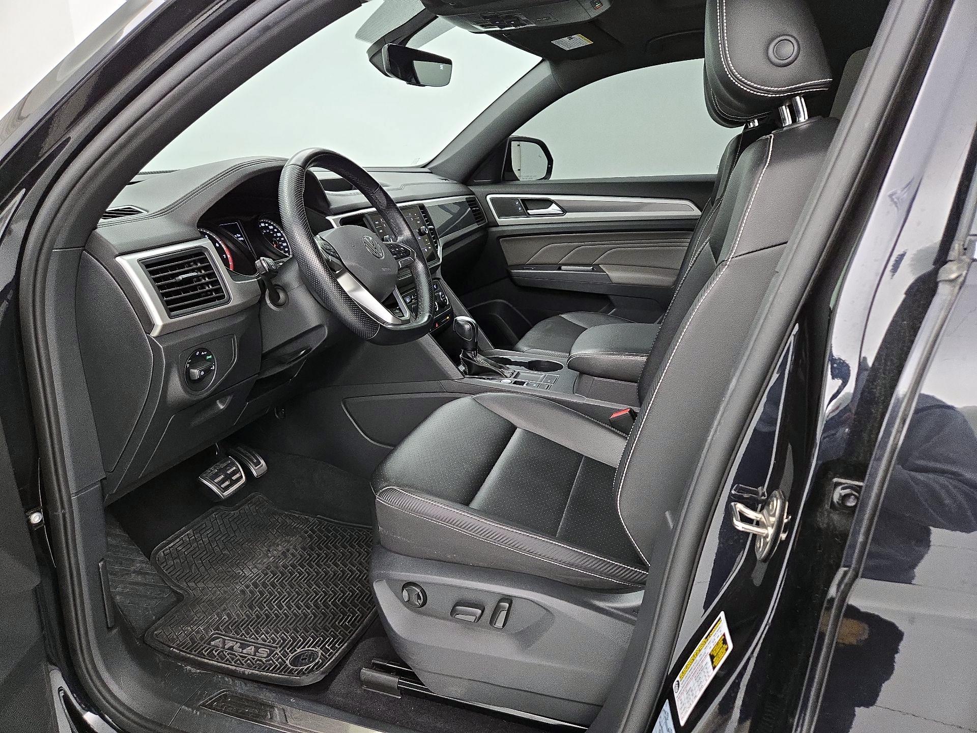 Thumbnail: 2021 Volkswagen Atlas - 11