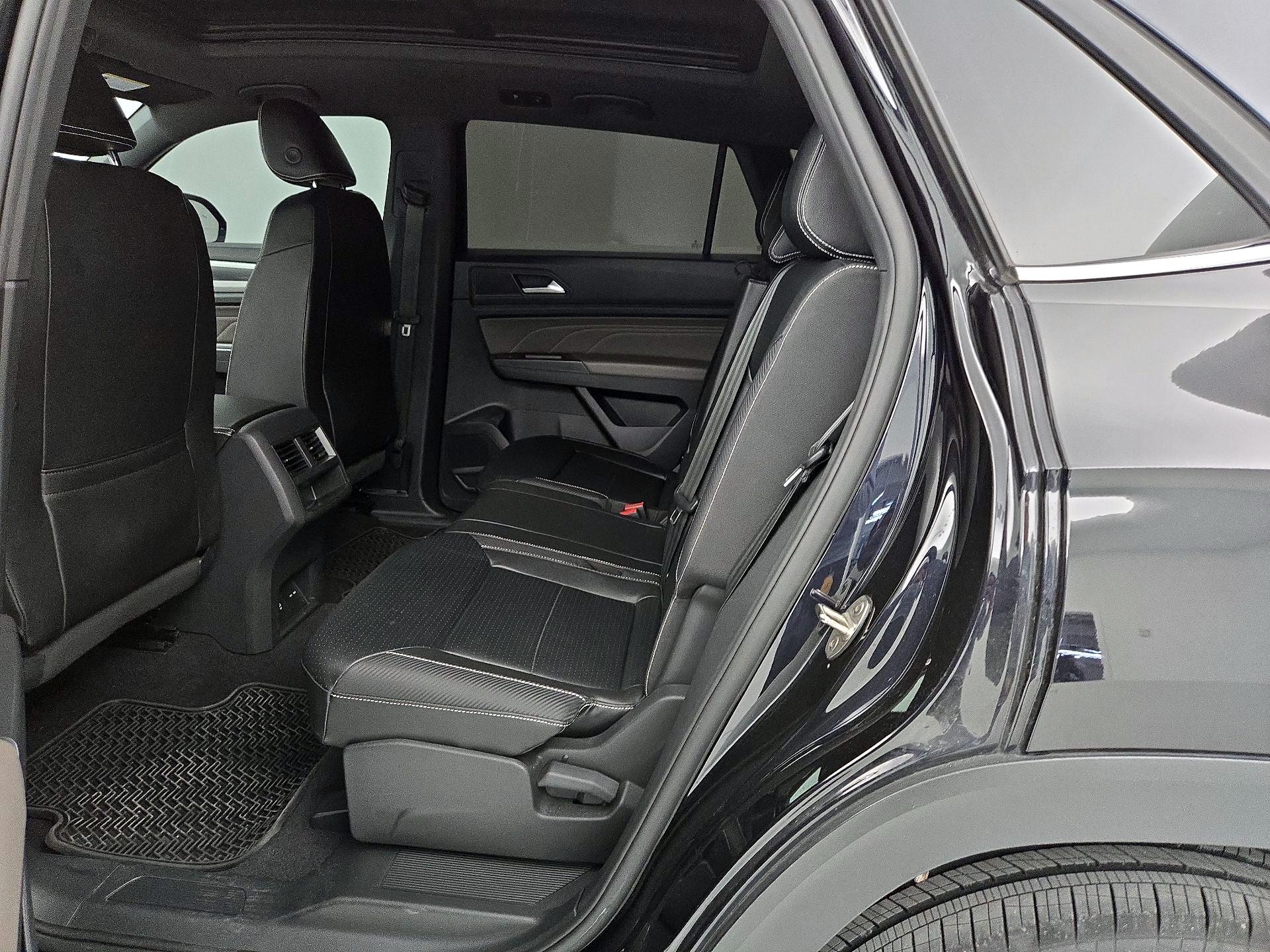 Thumbnail: 2021 Volkswagen Atlas - 19