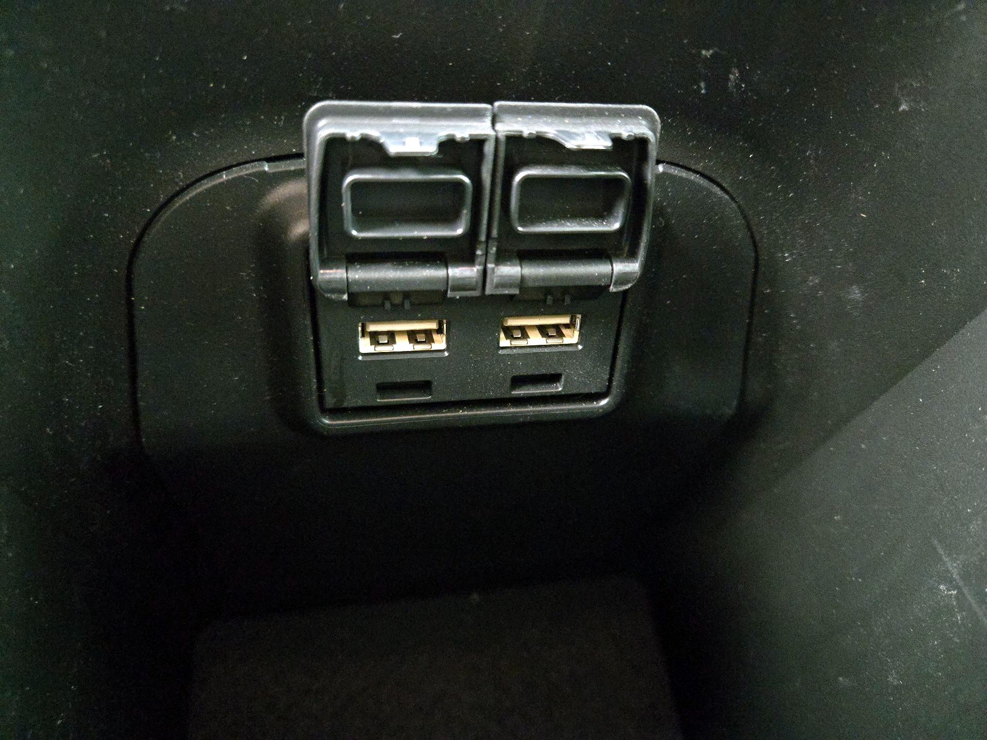 Thumbnail: 2019 Toyota RAV4 - 17