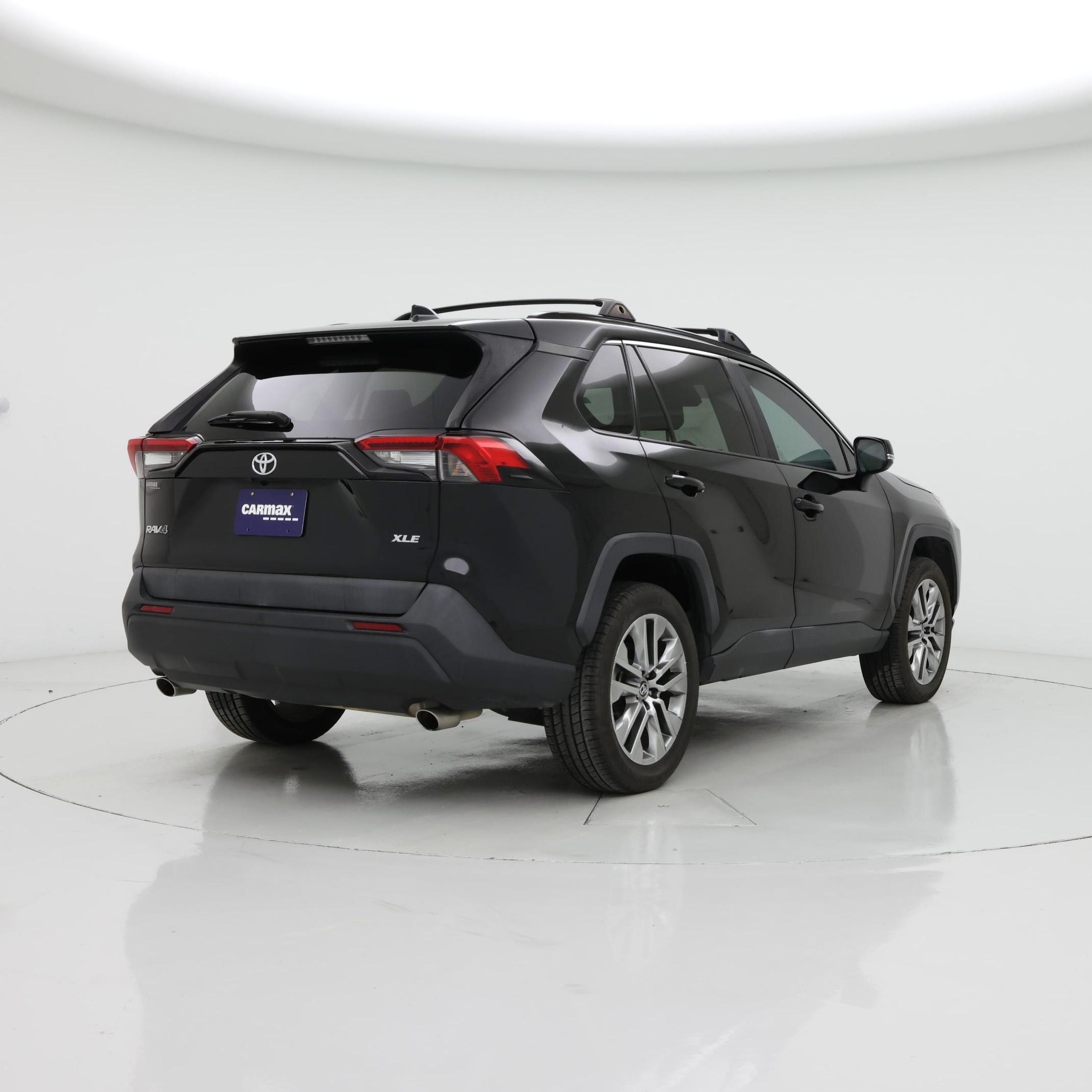 Thumbnail: 2019 Toyota RAV4 - 8