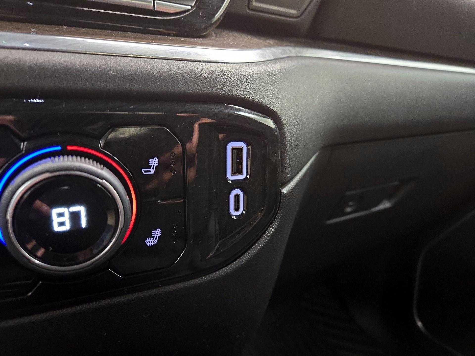 Thumbnail: 2025 Chevrolet Silverado 1500 - 19