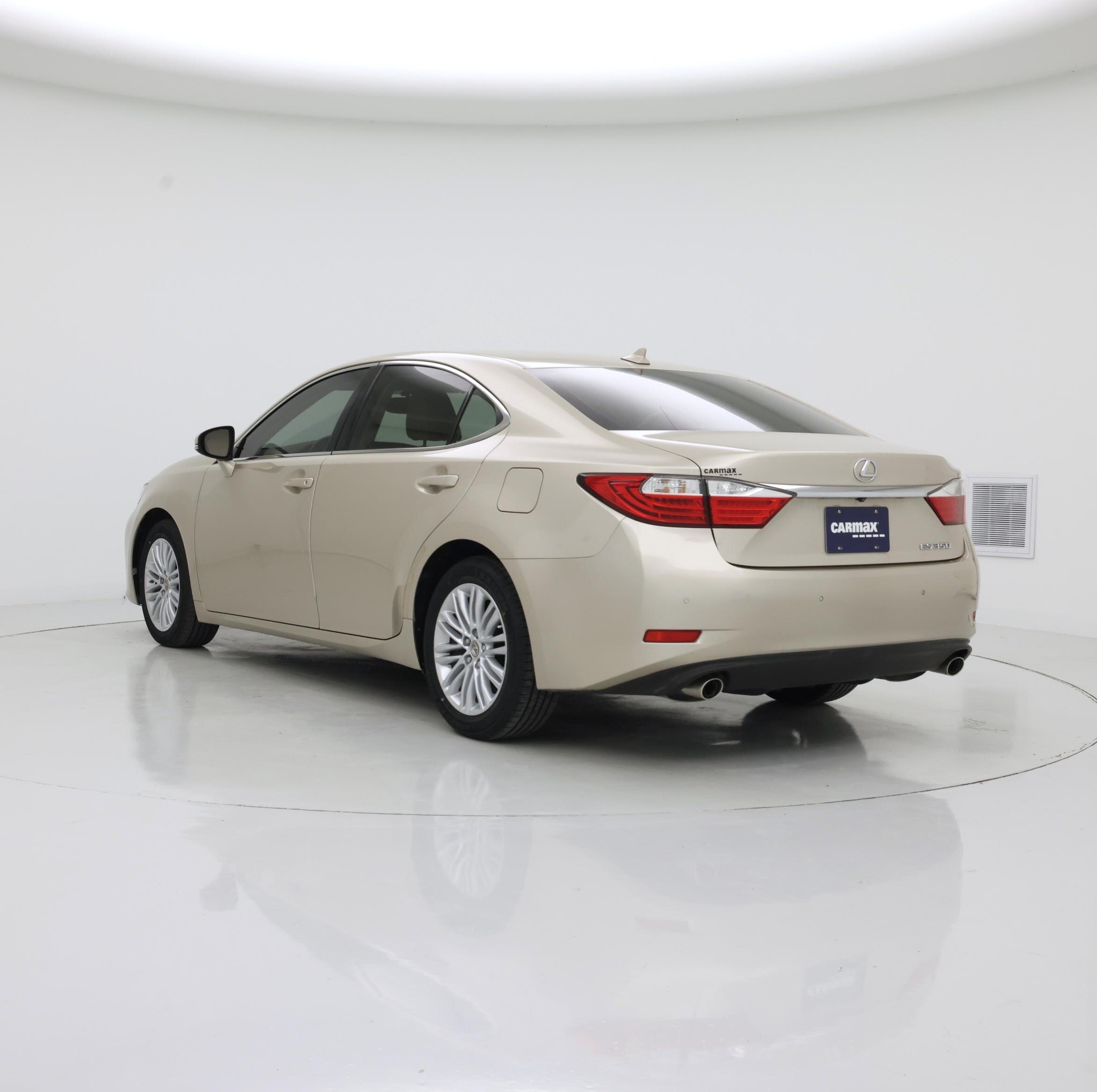 Thumbnail: 2014 Lexus ES - 2