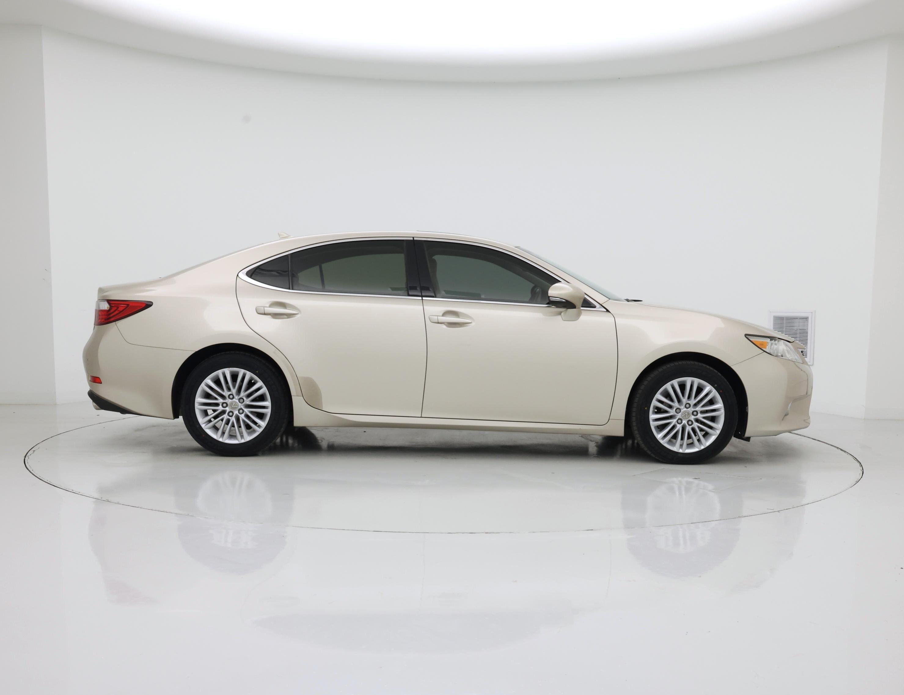 Thumbnail: 2014 Lexus ES - 7
