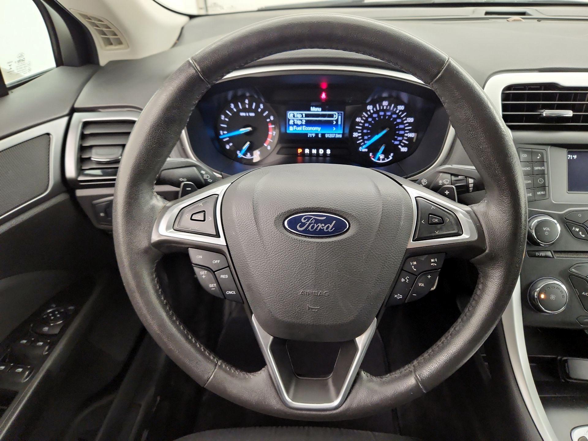 Thumbnail: 2015 Ford Fusion - 10