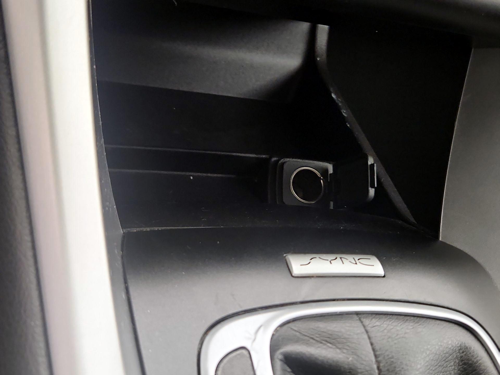 Thumbnail: 2015 Ford Fusion - 18