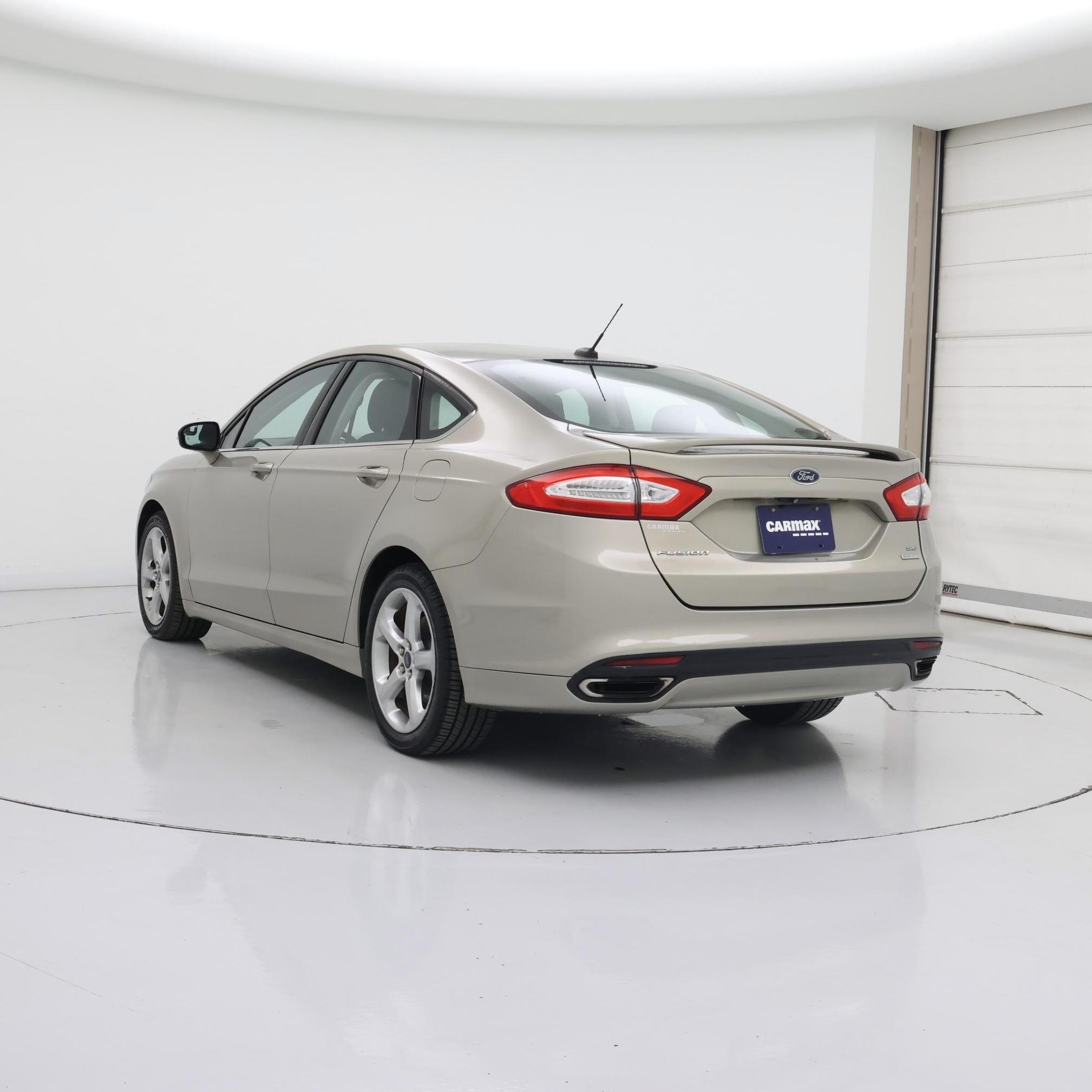 Thumbnail: 2015 Ford Fusion - 2