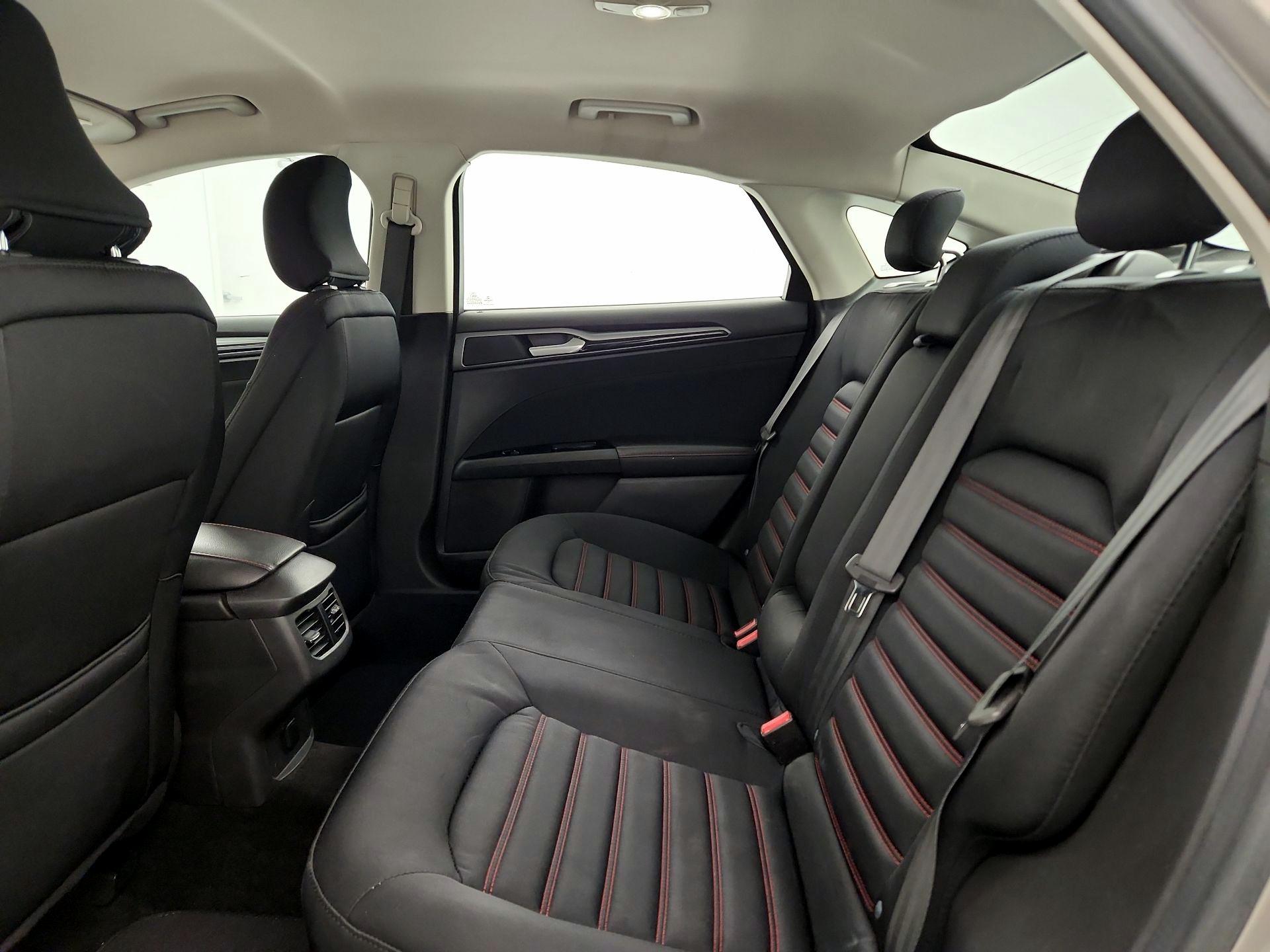 Thumbnail: 2015 Ford Fusion - 19