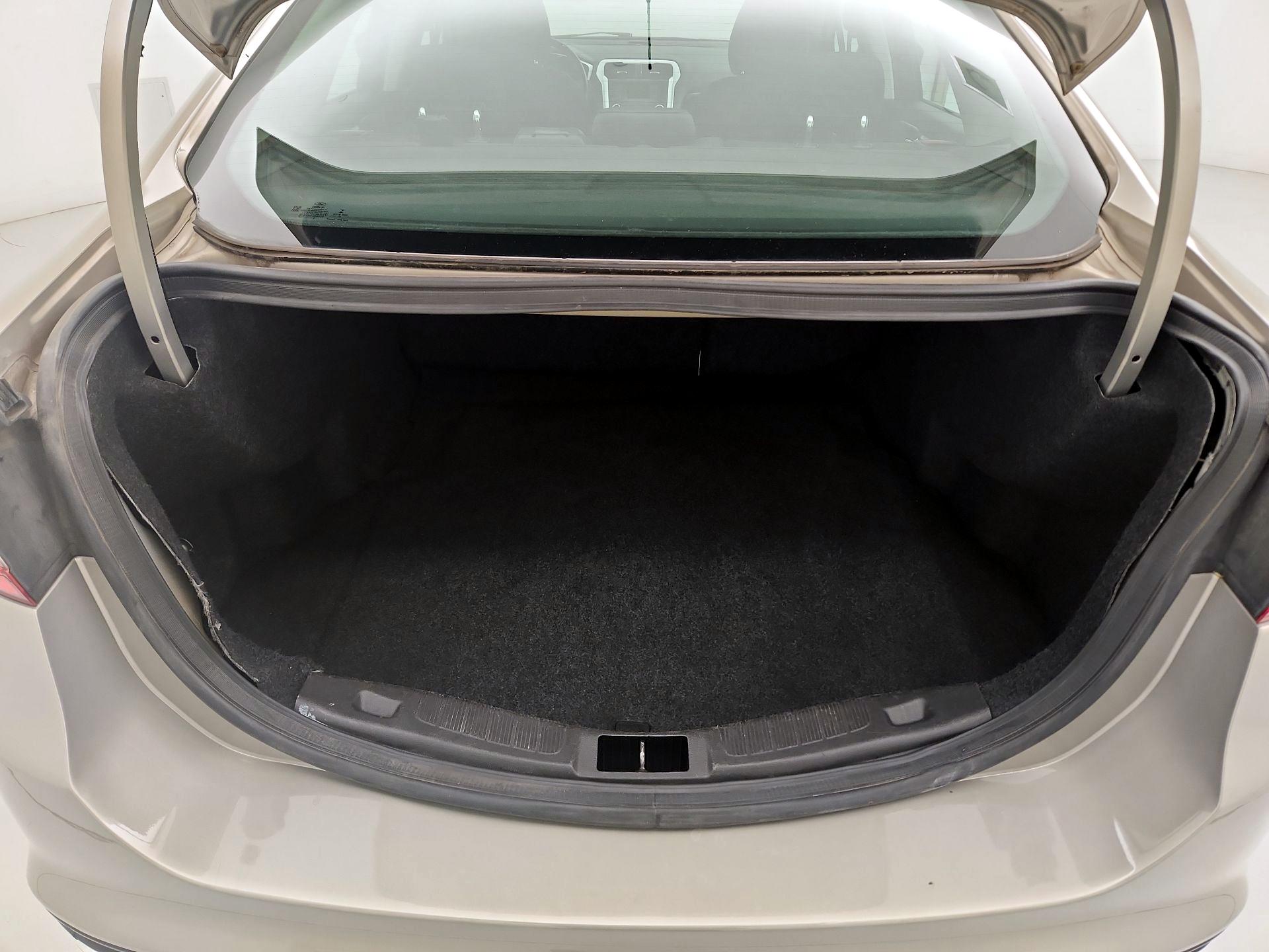 Thumbnail: 2015 Ford Fusion - 20